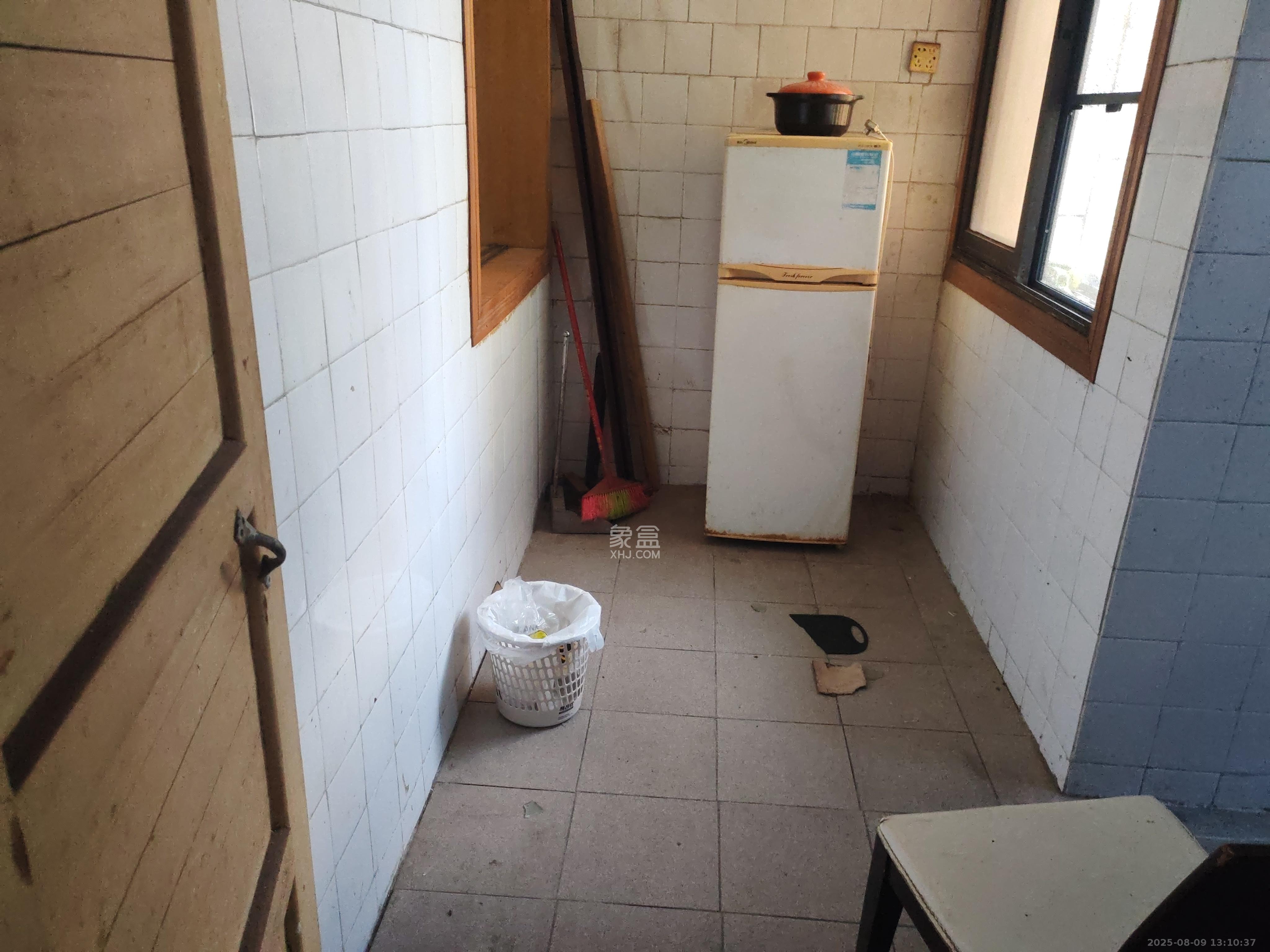 乔庄社区 4室1厅1卫 2000.0元/月 乔庄社区 4室1厅1卫 2000.0元/月室内图