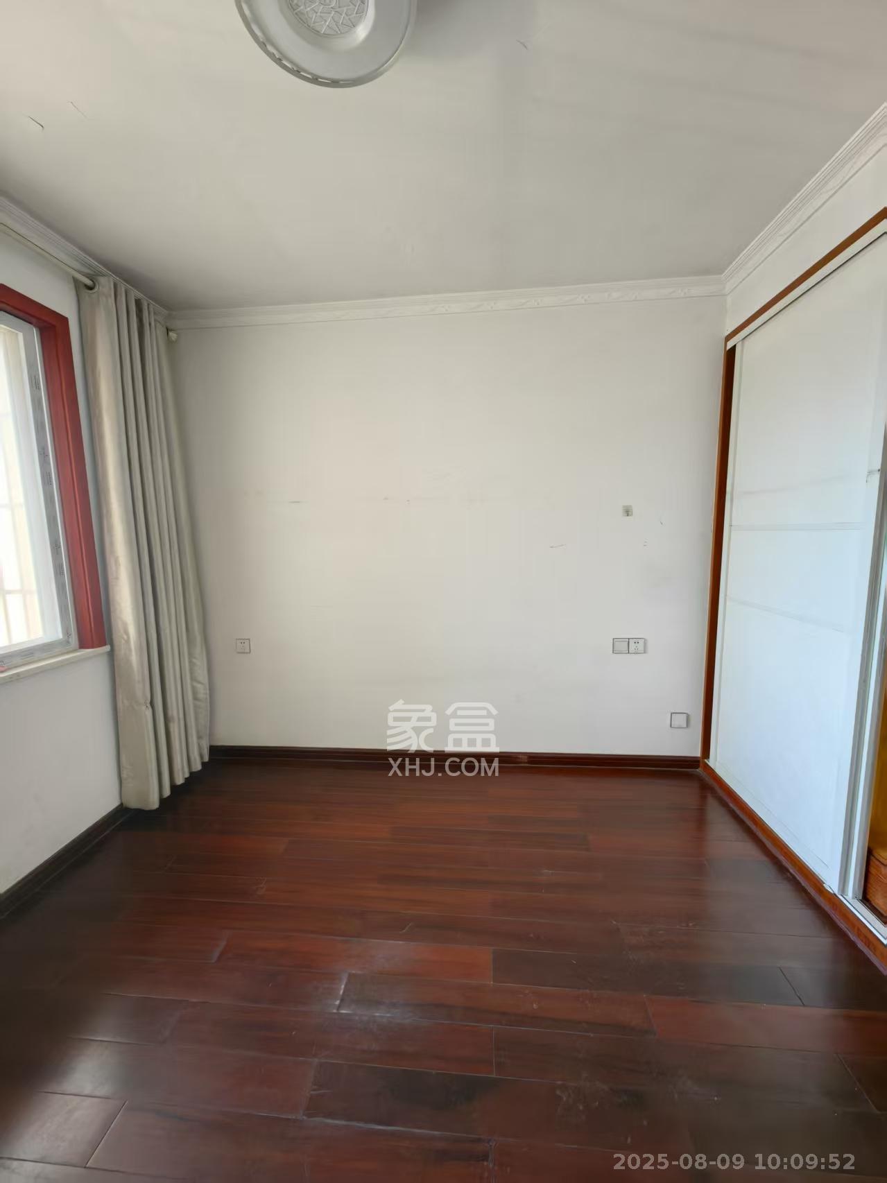 麓谷锦和园 2室2厅1卫 2000.0元/月 麓谷锦和园 2室2厅1卫 2000.0元/月室内图