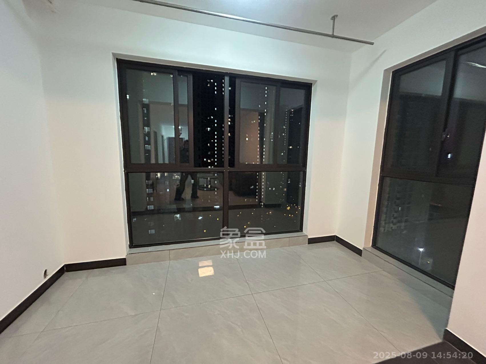 长房明宸府  4室1厅1卫    2400.0元/月室内图