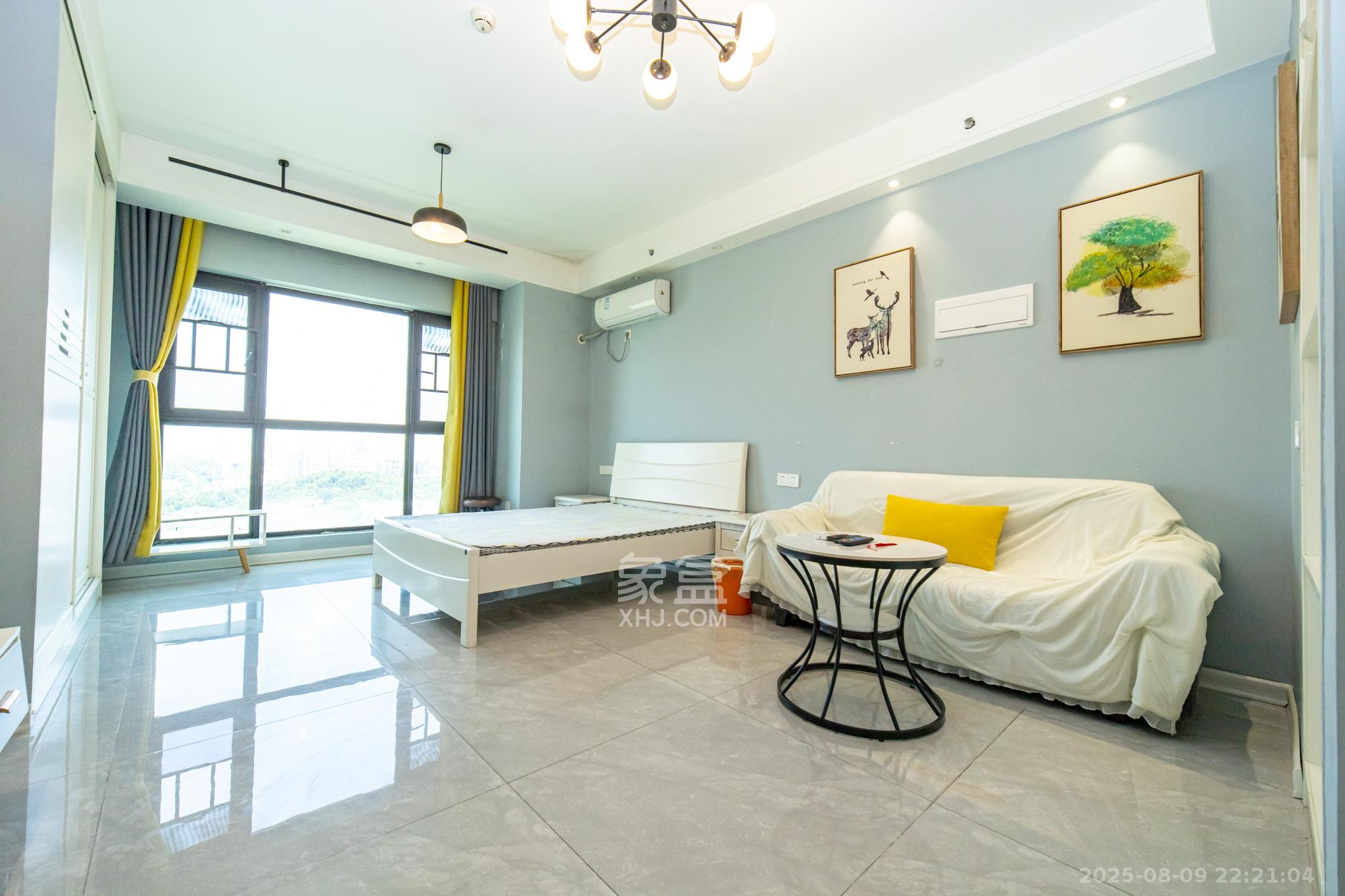 金科时代中心 1室1厅1卫 22.79万 金科时代中心 1室1厅1卫 22.79万客厅