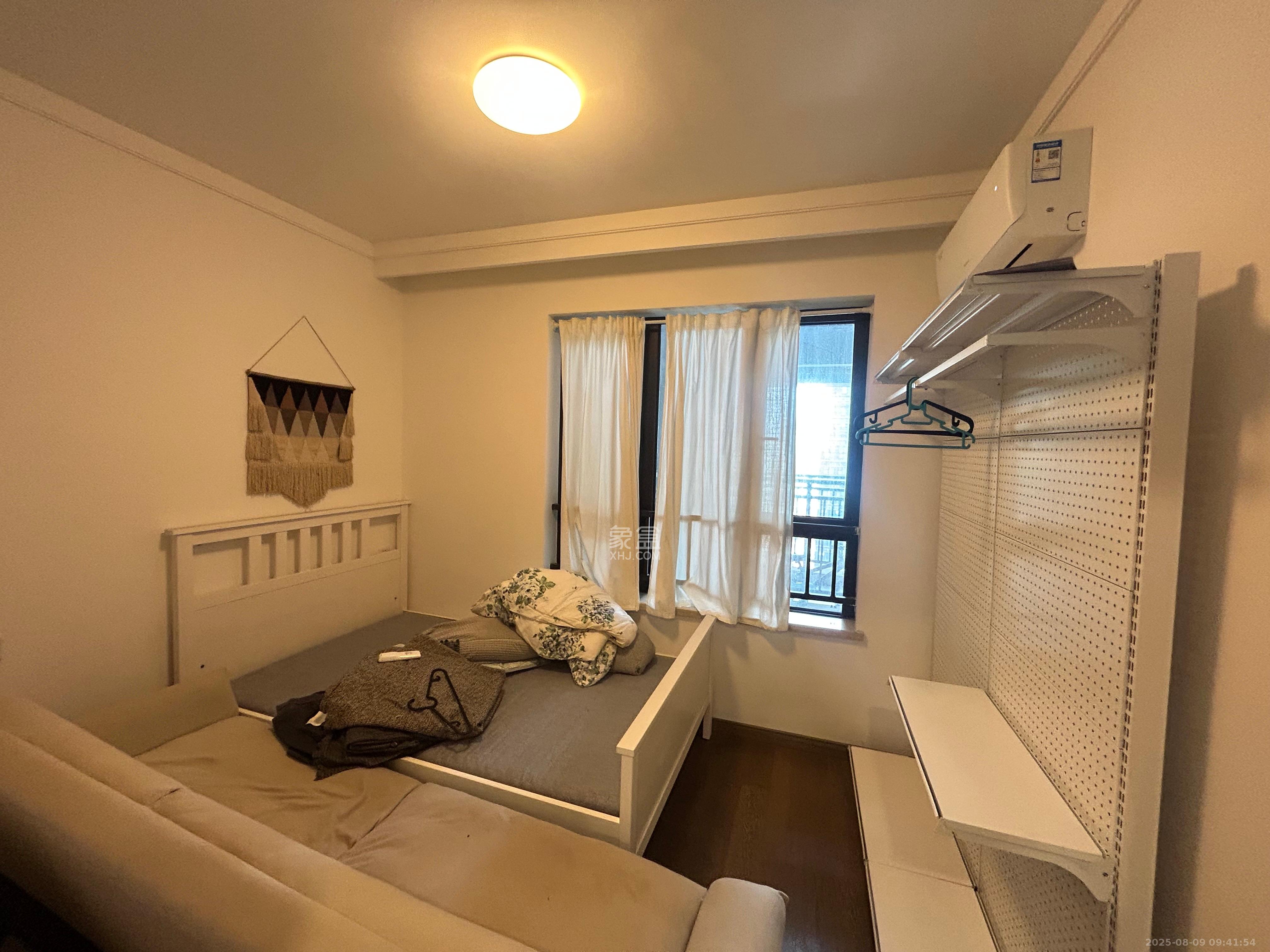 龙湖铂金中心（龙湖春江郦城）  3室2厅2卫    4000.0元/月室内图