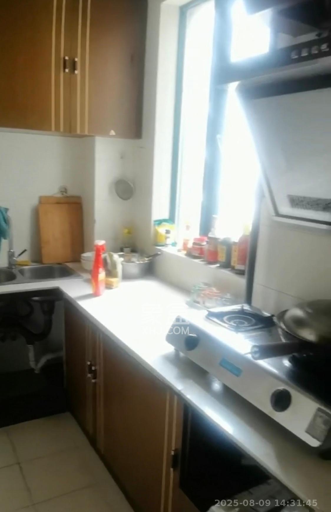 东方新城 1室1厅1卫 800.0元/月 东方新城 1室1厅1卫 800.0元/月室内图