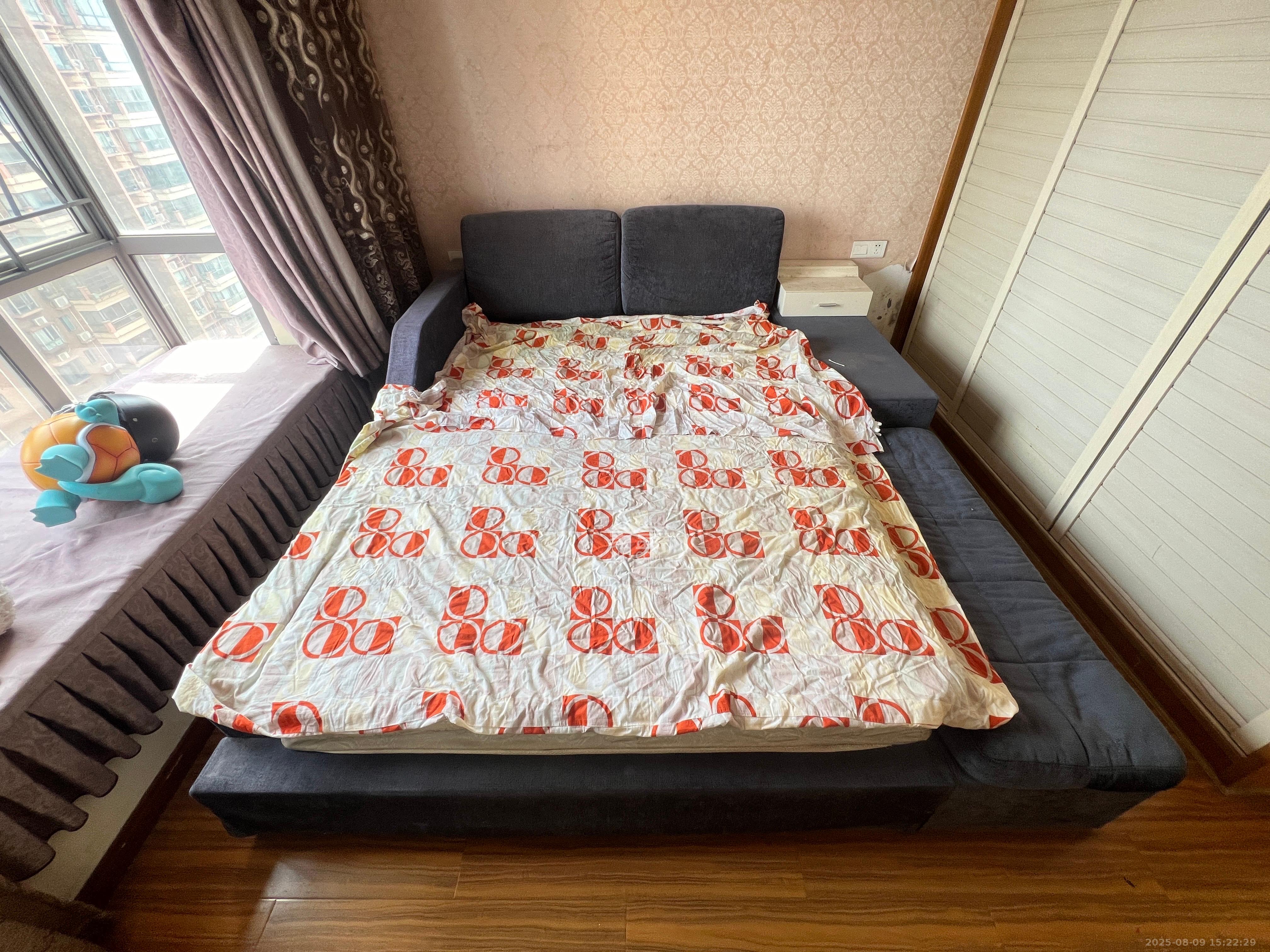 上海城小区  3室2厅1卫   2400.00元/月室内图