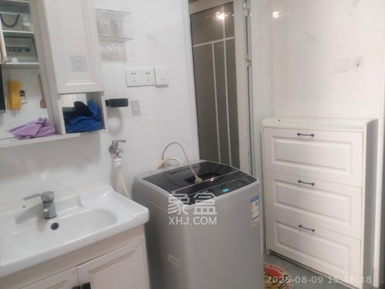 中建芙蓉嘉苑 1室1厅1卫 1100.0元/月 中建芙蓉嘉苑 1室1厅1卫 1100.0元/月室内图