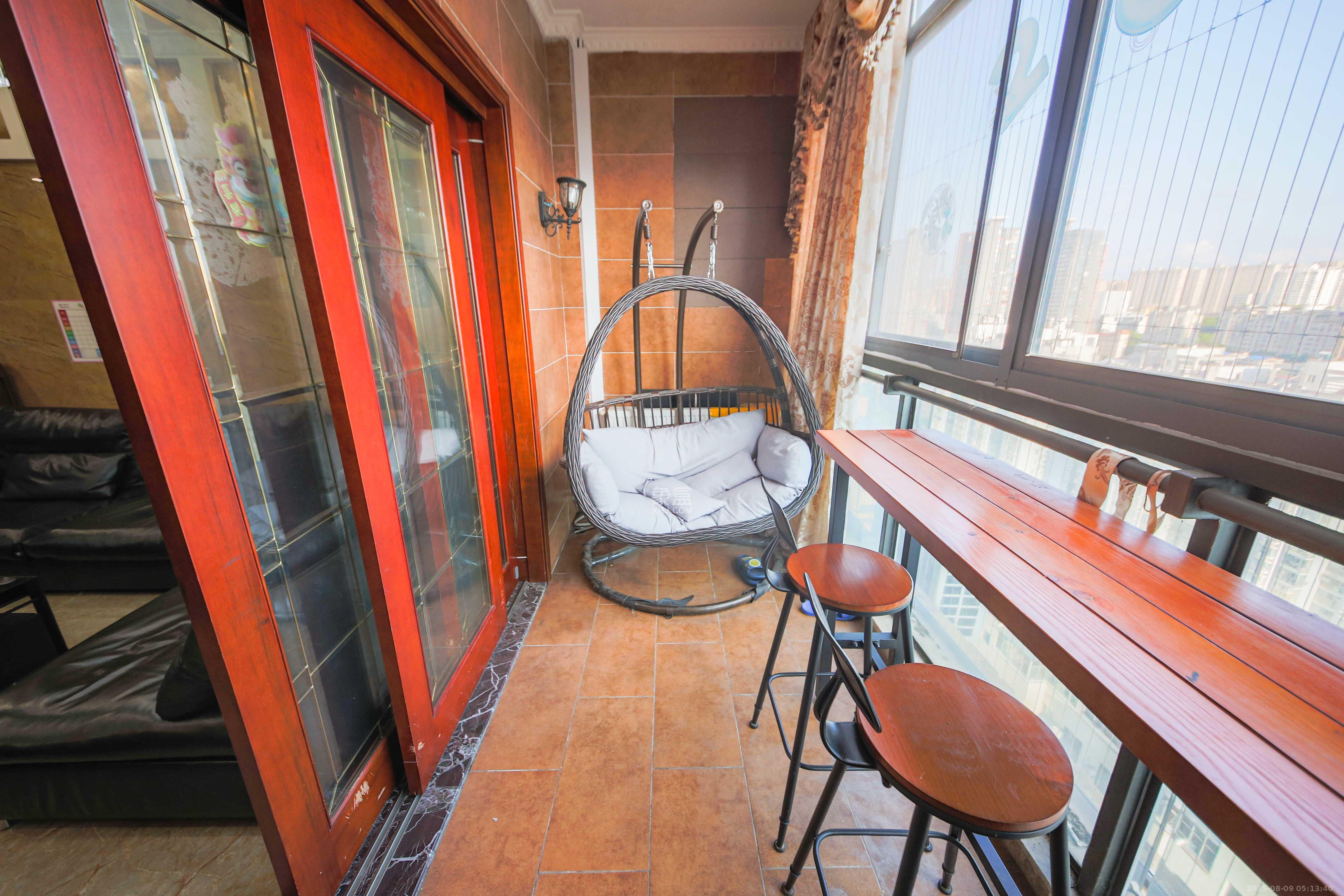 博林金谷  4室2厅2卫    167.8万 博林金谷  4室2厅2卫    167.8万阳台