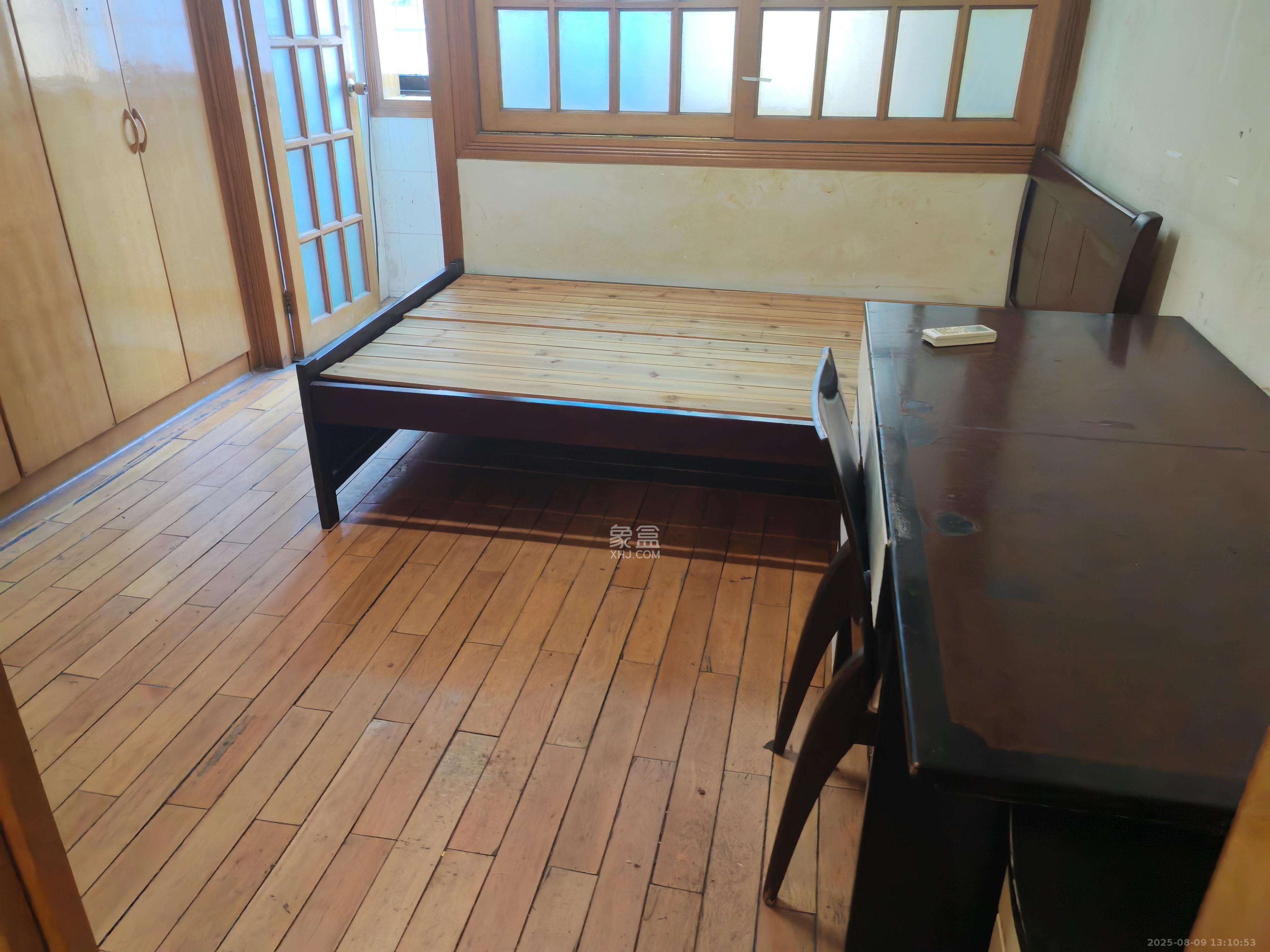 乔庄社区 4室1厅1卫 2000.0元/月 乔庄社区 4室1厅1卫 2000.0元/月室内图