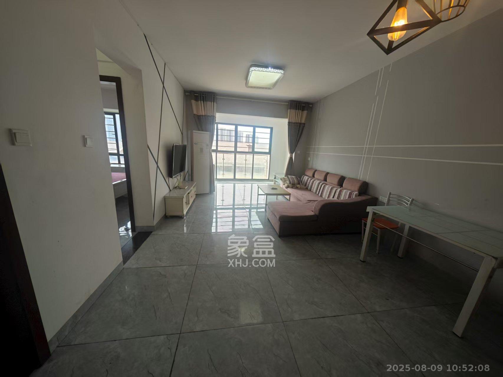 阳光城尚东湾学园区 2室1厅1卫 2200.0元/月 阳光城尚东湾学园区 2室1厅1卫 2200.0元/月室内图