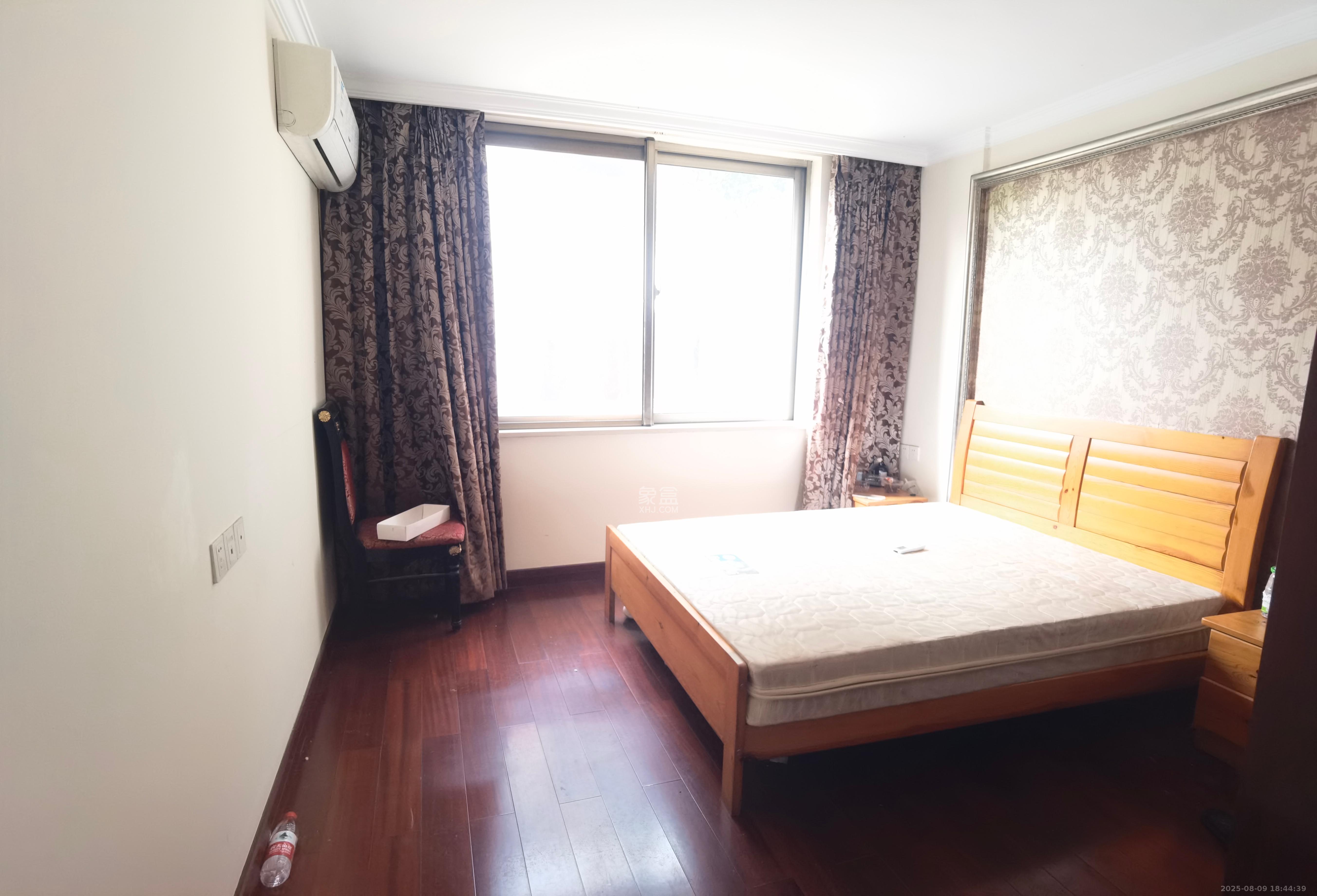 碧桂园威尼斯城  6室2厅2卫    9800.0元/月 碧桂园威尼斯城  6室2厅2卫    9800.0元/月室内图