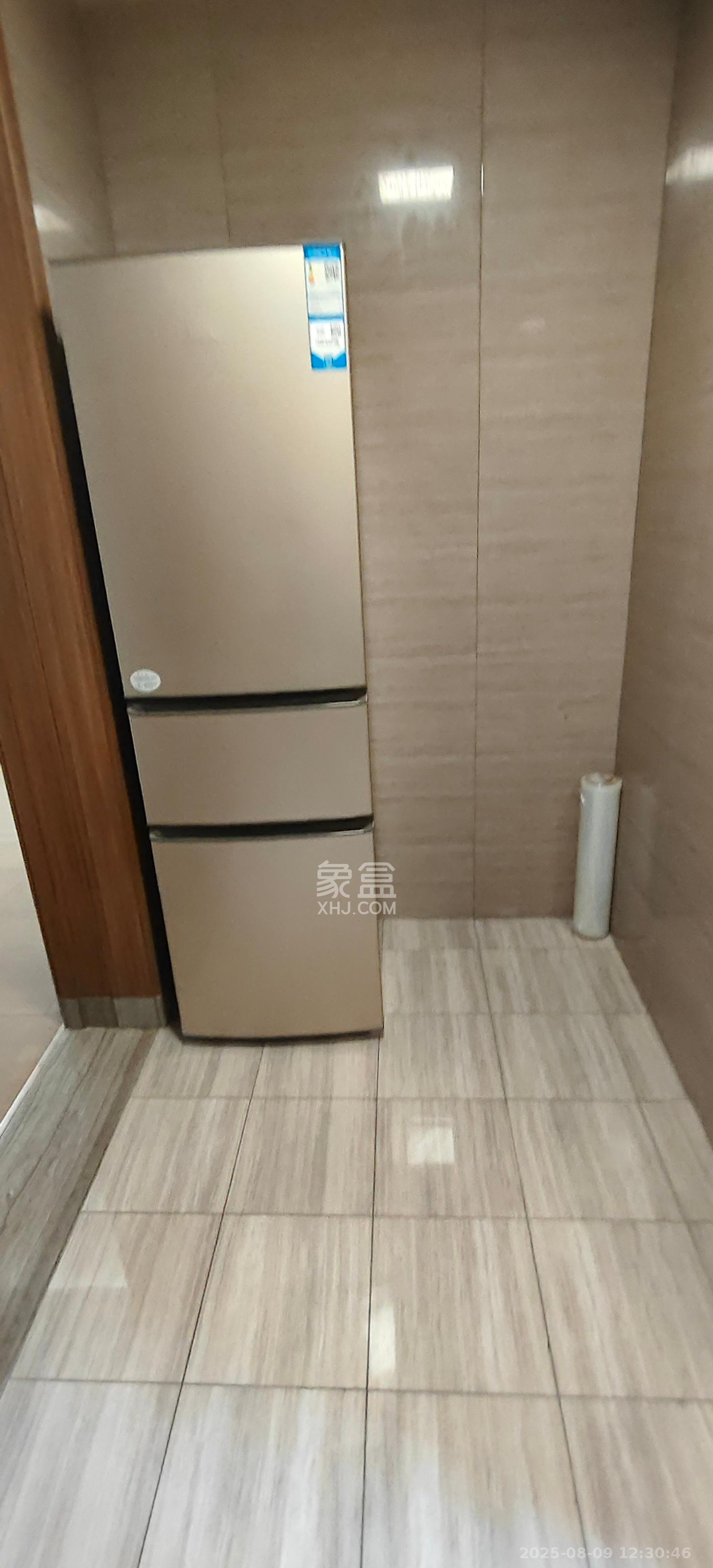 阳光城尚东湾青柠园  4室2厅2卫   2800.00元/月室内图