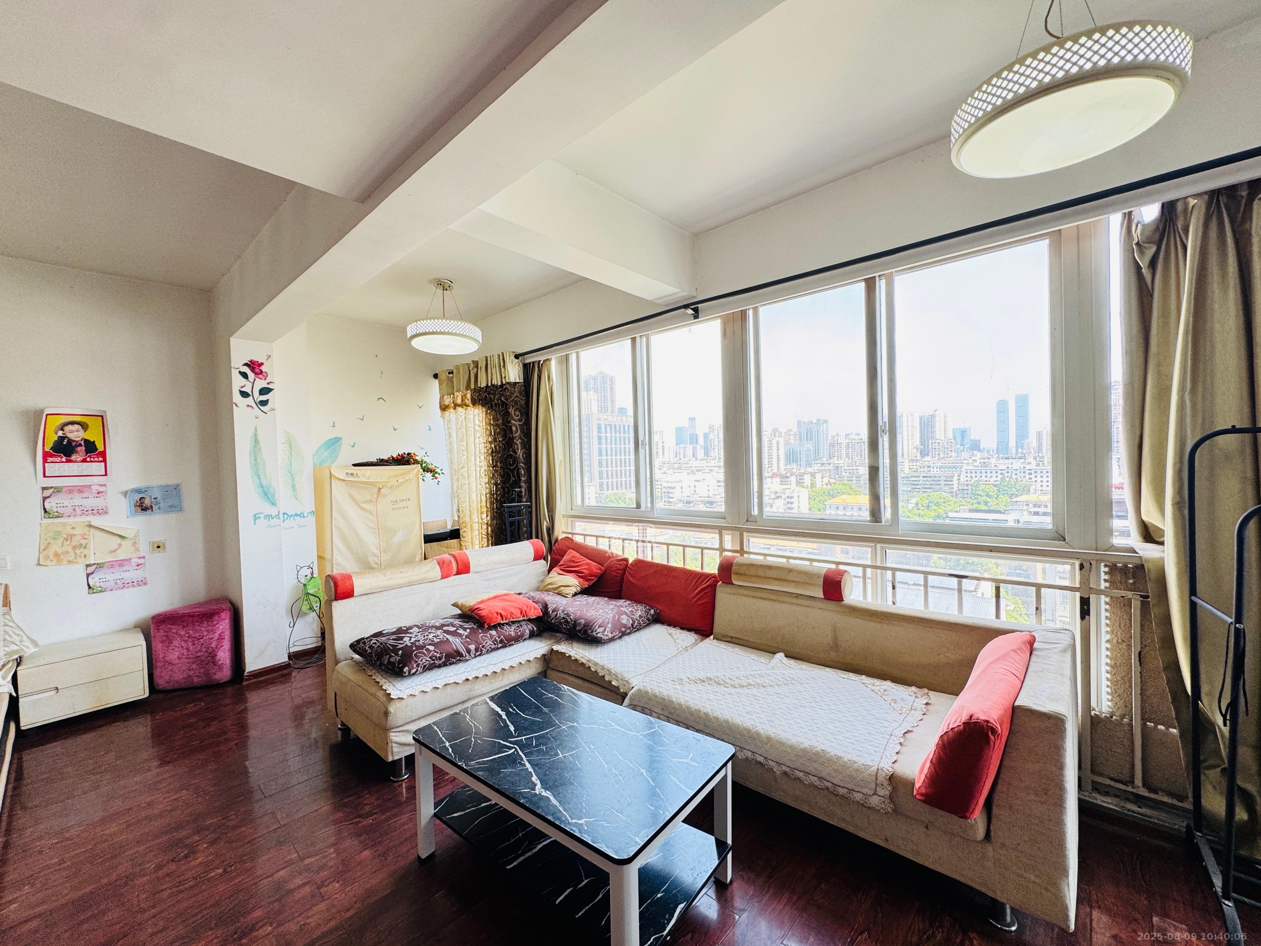 菁华源 1室1厅1卫 1350.0元/月 菁华源 1室1厅1卫 1350.0元/月室内图