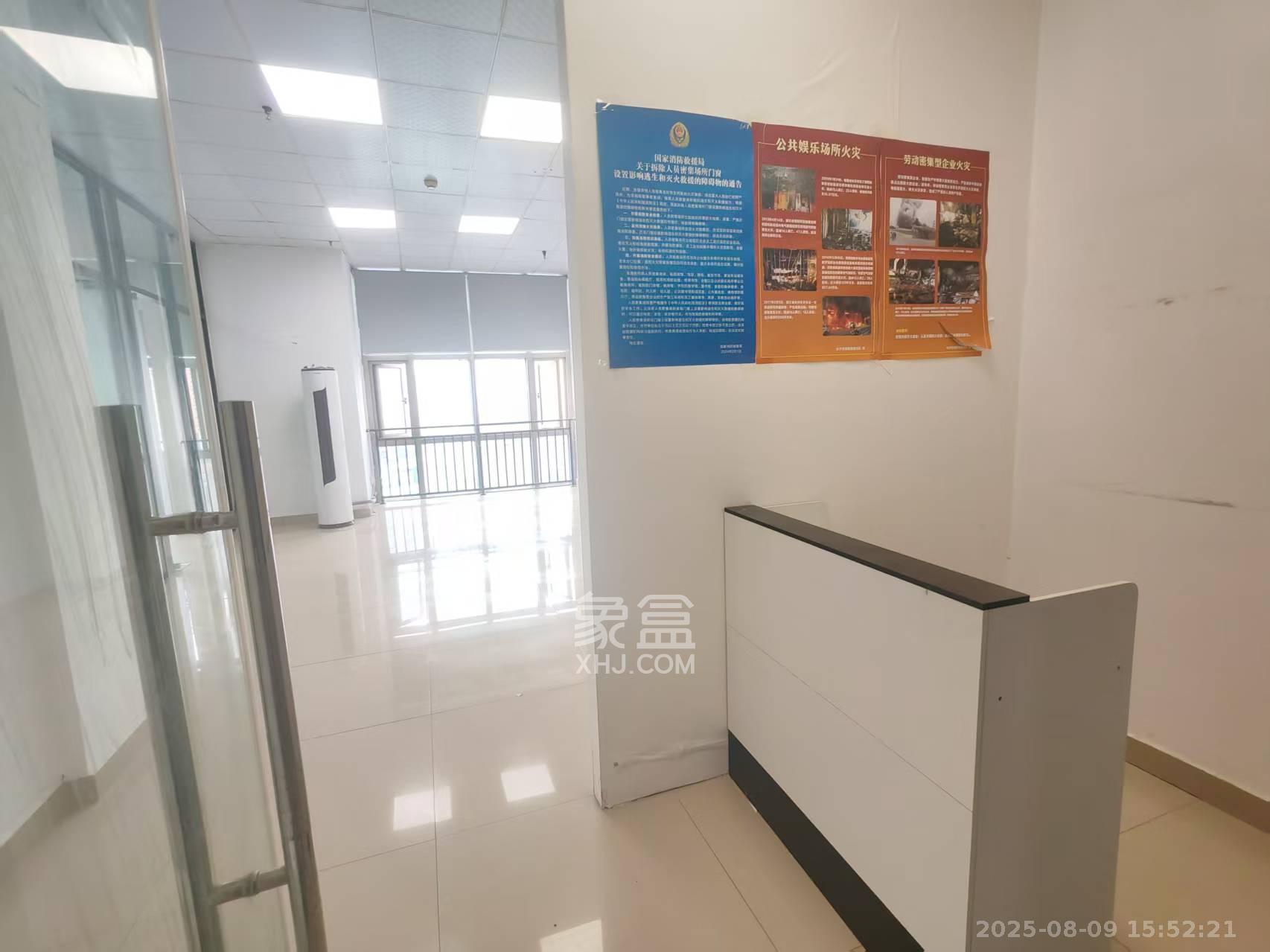 奥克斯广场 1室1厅0卫 2000.0元/月 奥克斯广场 1室1厅0卫 2000.0元/月室内图