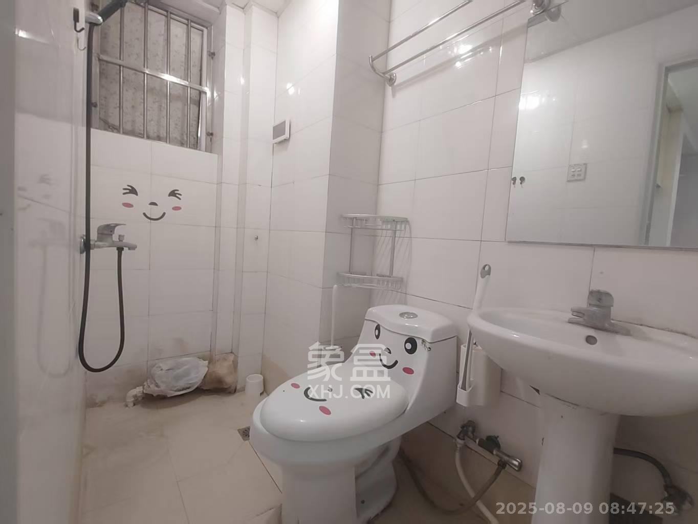 汇富中心 1室1厅1卫 1500.0元/月 汇富中心 1室1厅1卫 1500.0元/月室内图