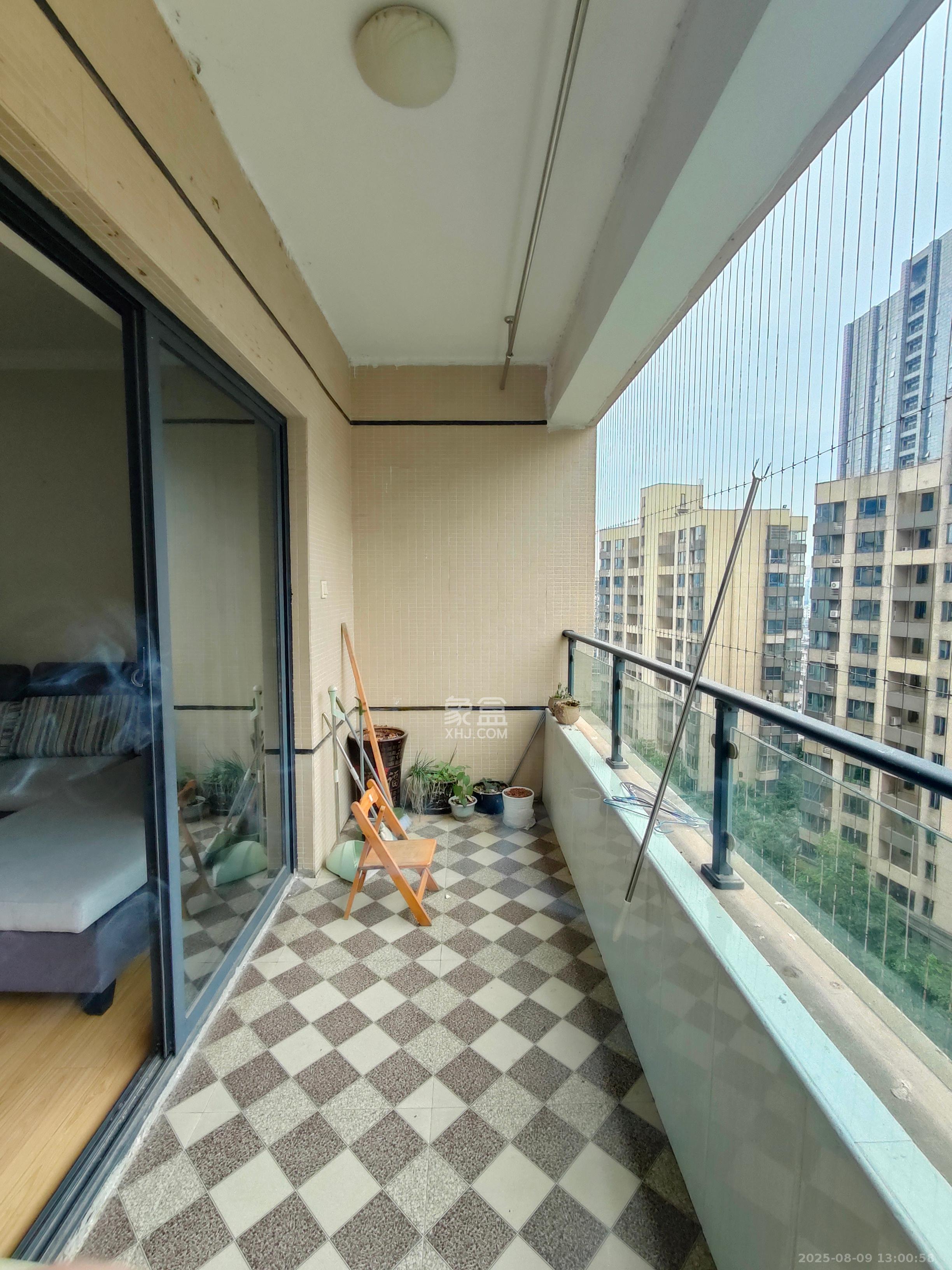 长房时代城 3室2厅2卫 2600.0元/月 长房时代城 3室2厅2卫 2600.0元/月室内图