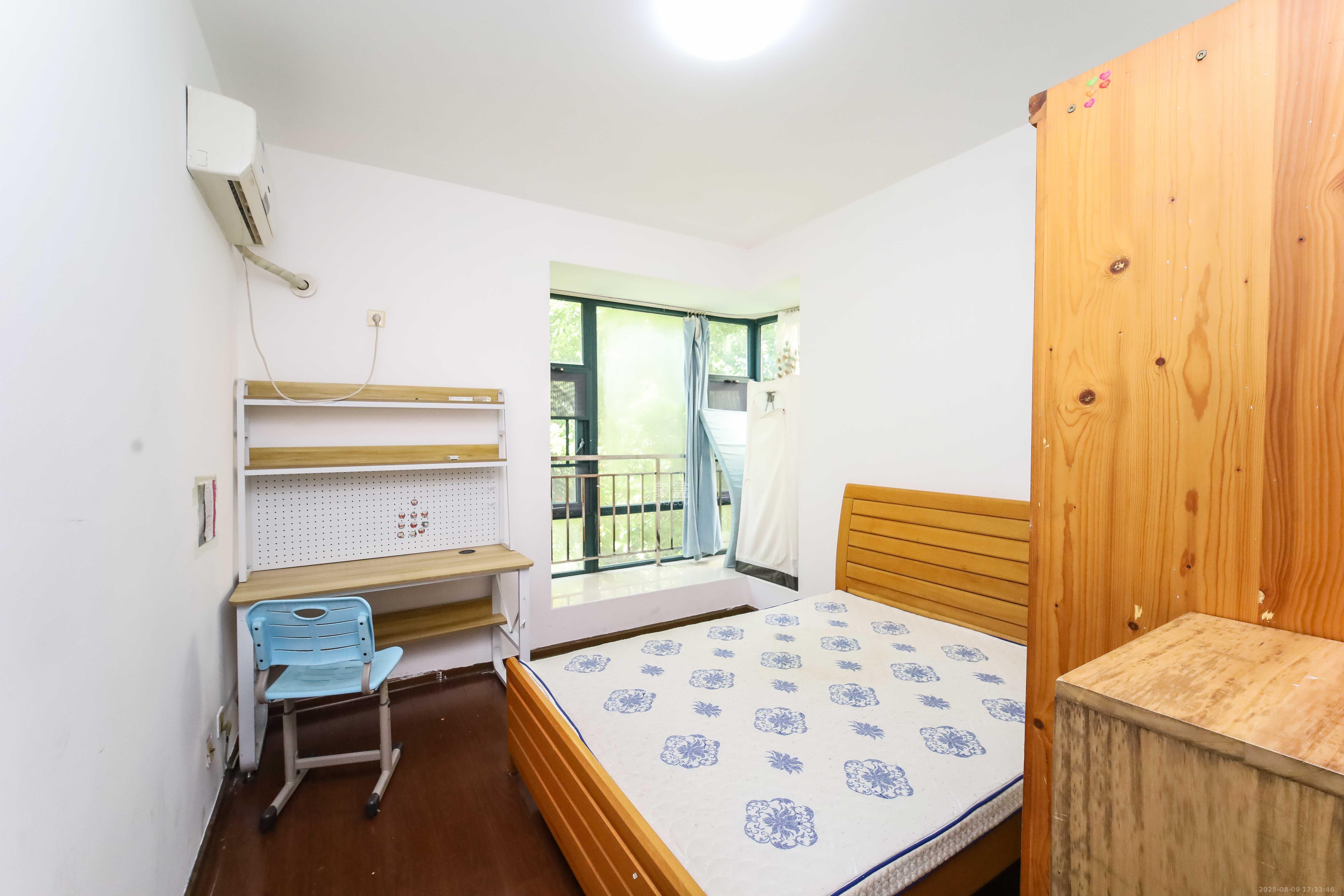 凯乐湘园  2室2厅1卫    68.0万 凯乐湘园  2室2厅1卫    68.0万卧室