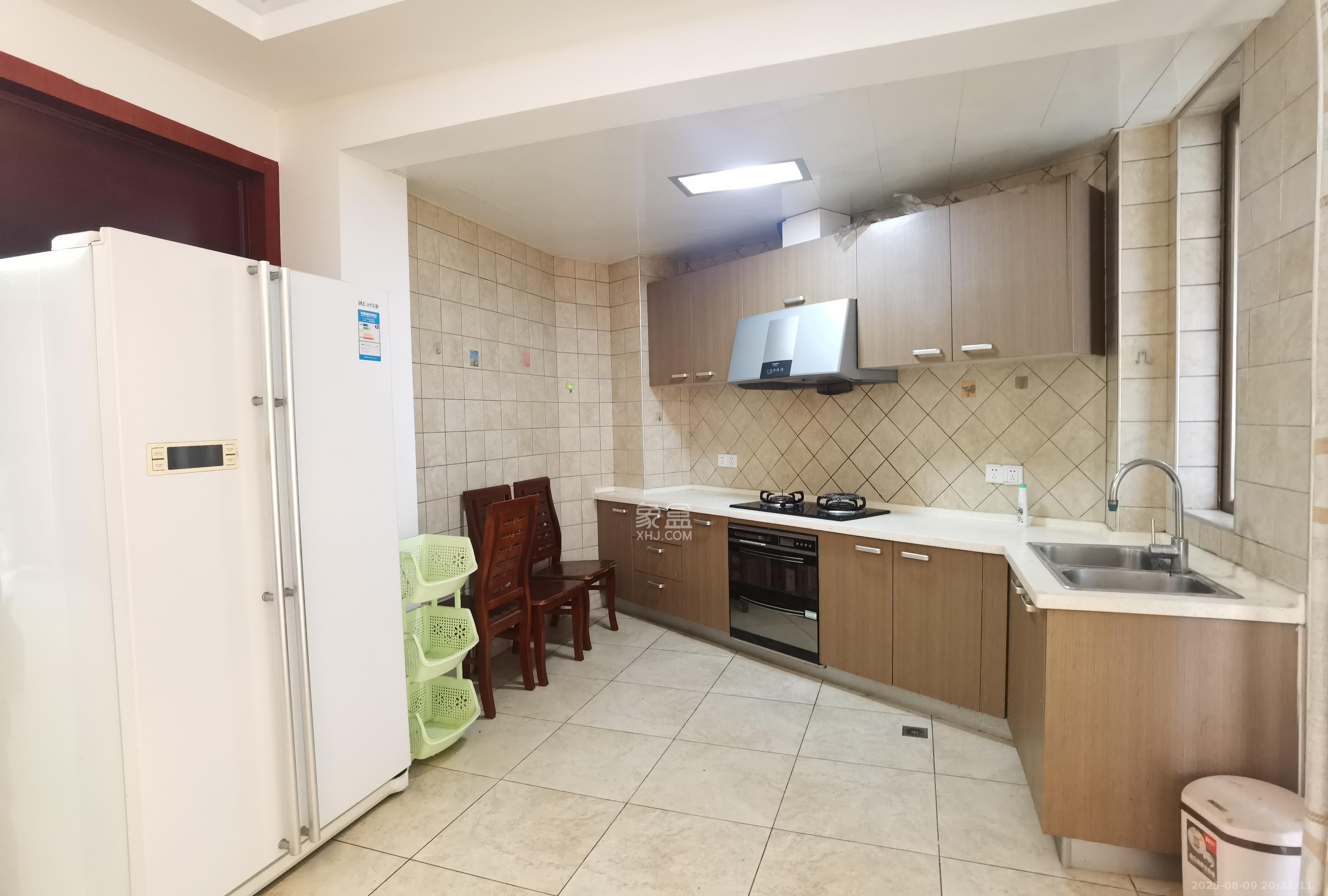 长沙玫瑰园 3室2厅2卫 2100.0元/月 长沙玫瑰园 3室2厅2卫 2100.0元/月室内图