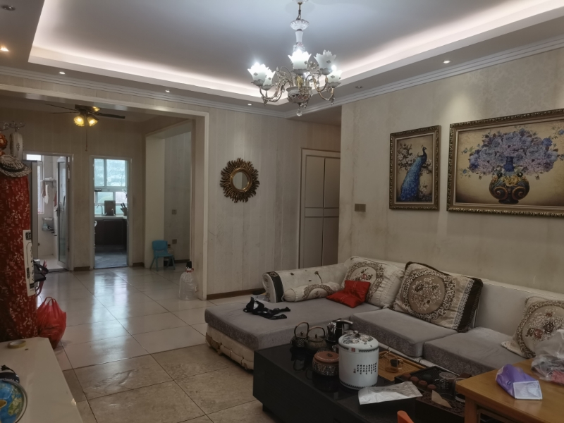 梓山苑小区 4室2厅2卫 1000.0元/月 梓山苑小区 4室2厅2卫 1000.0元/月室内图