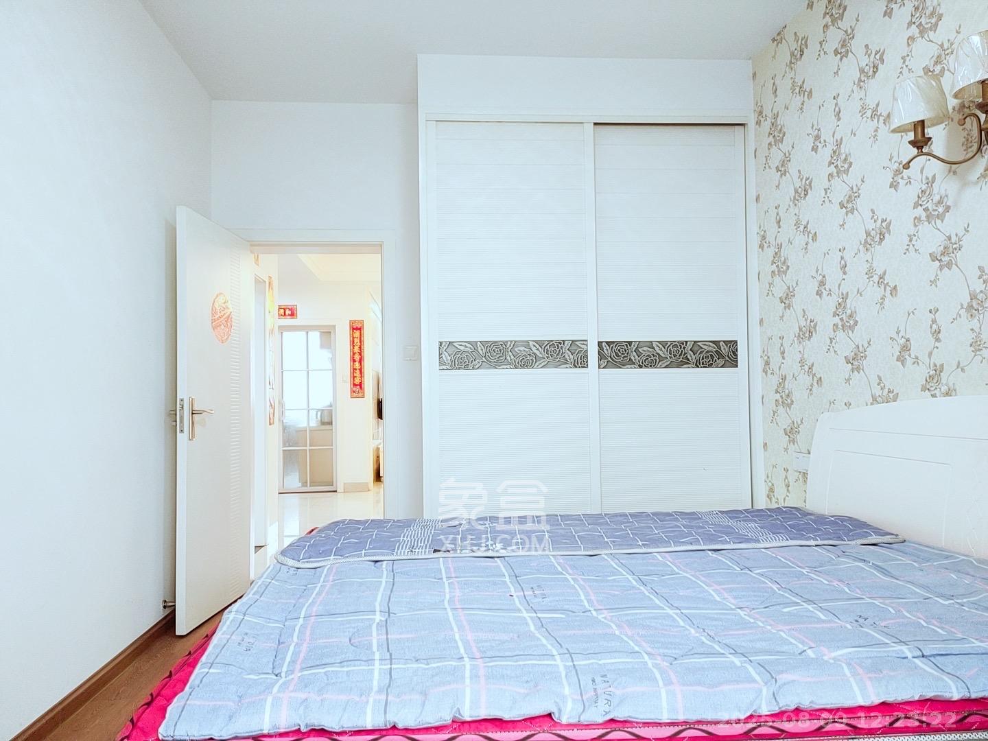 尚玲珑 2室2厅1卫 1800.0元/月 尚玲珑 2室2厅1卫 1800.0元/月室内图