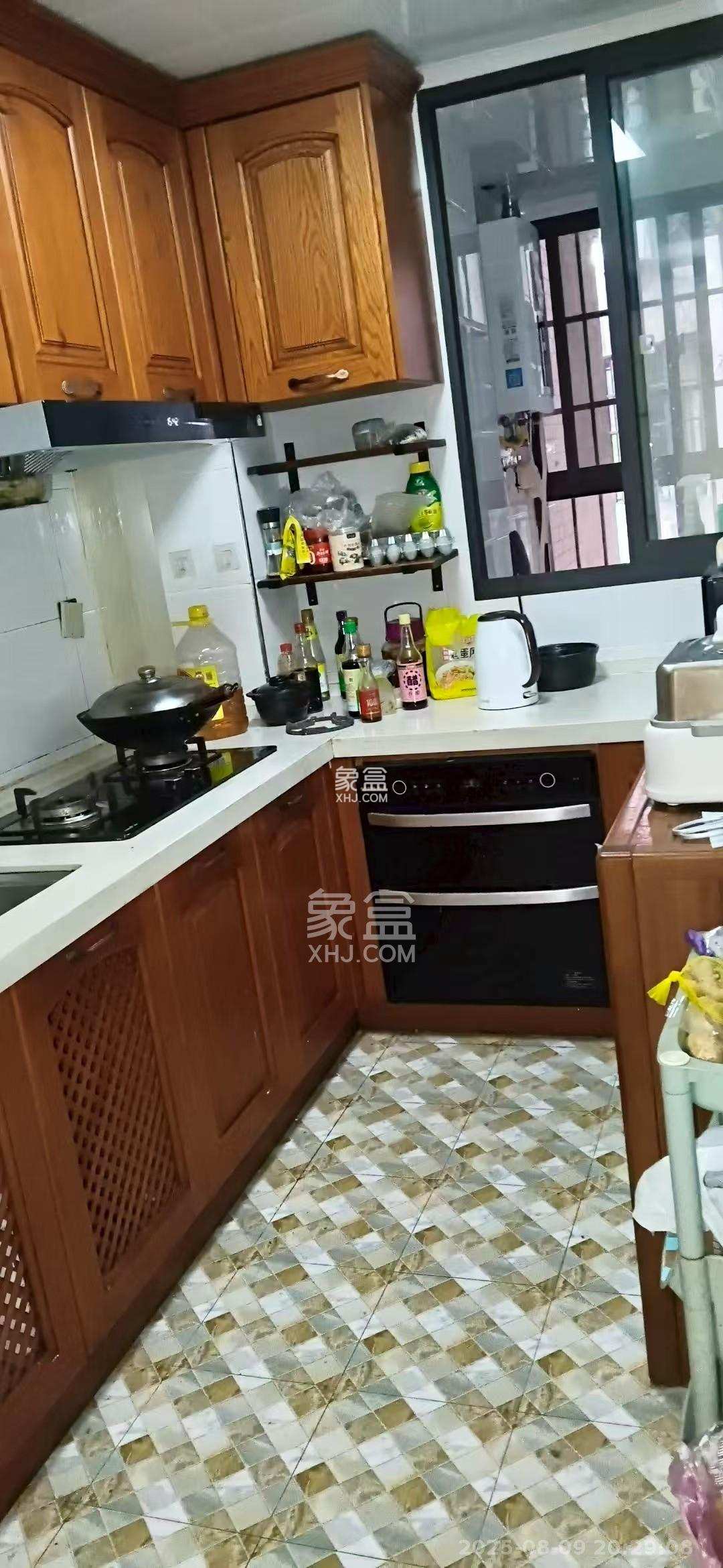 康桥长郡 3室2厅2卫 2000.0元/月 康桥长郡 3室2厅2卫 2000.0元/月室内图