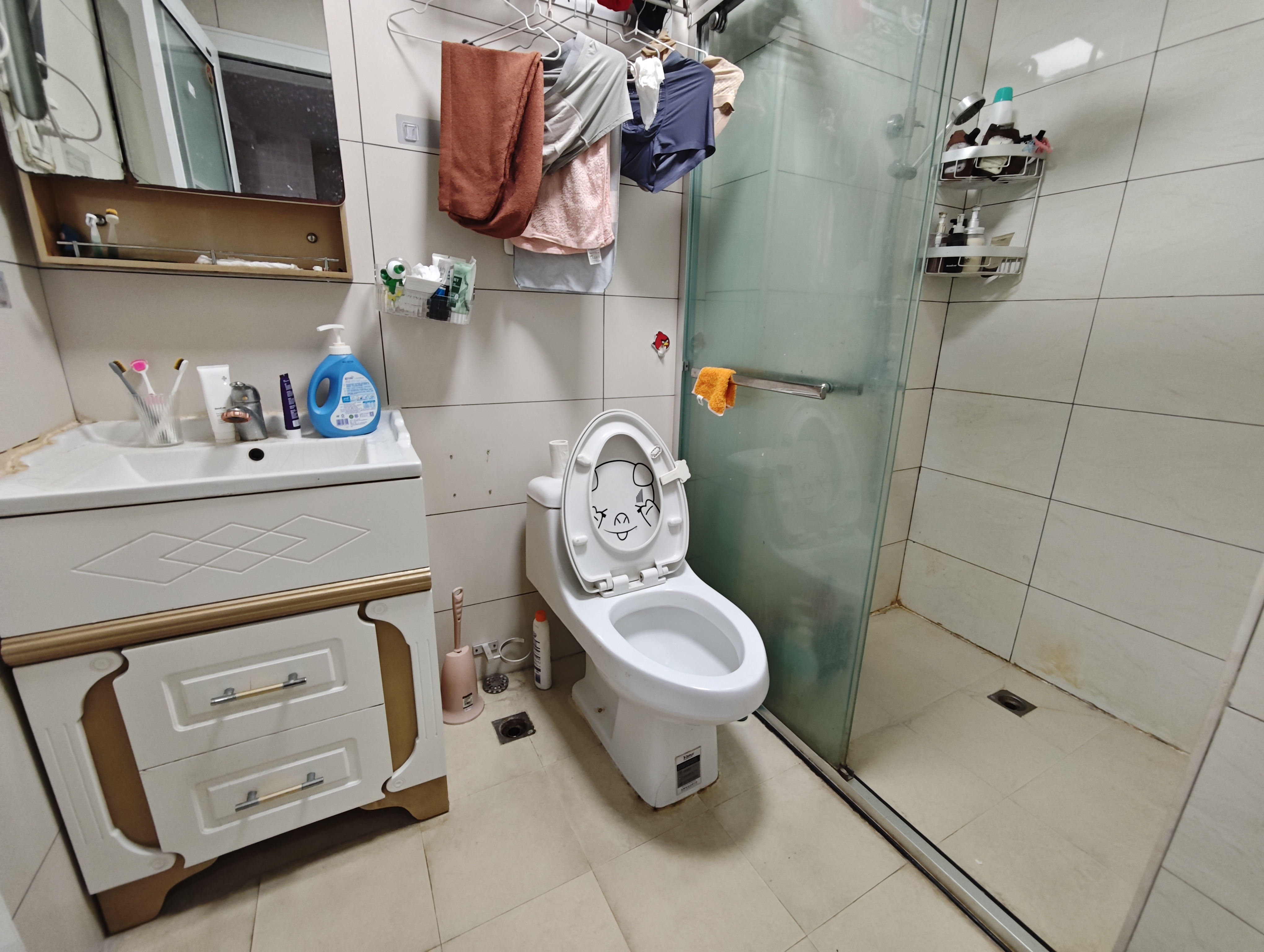 江畔人家 1室1厅1卫 1800.0元/月 江畔人家 1室1厅1卫 1800.0元/月室内图