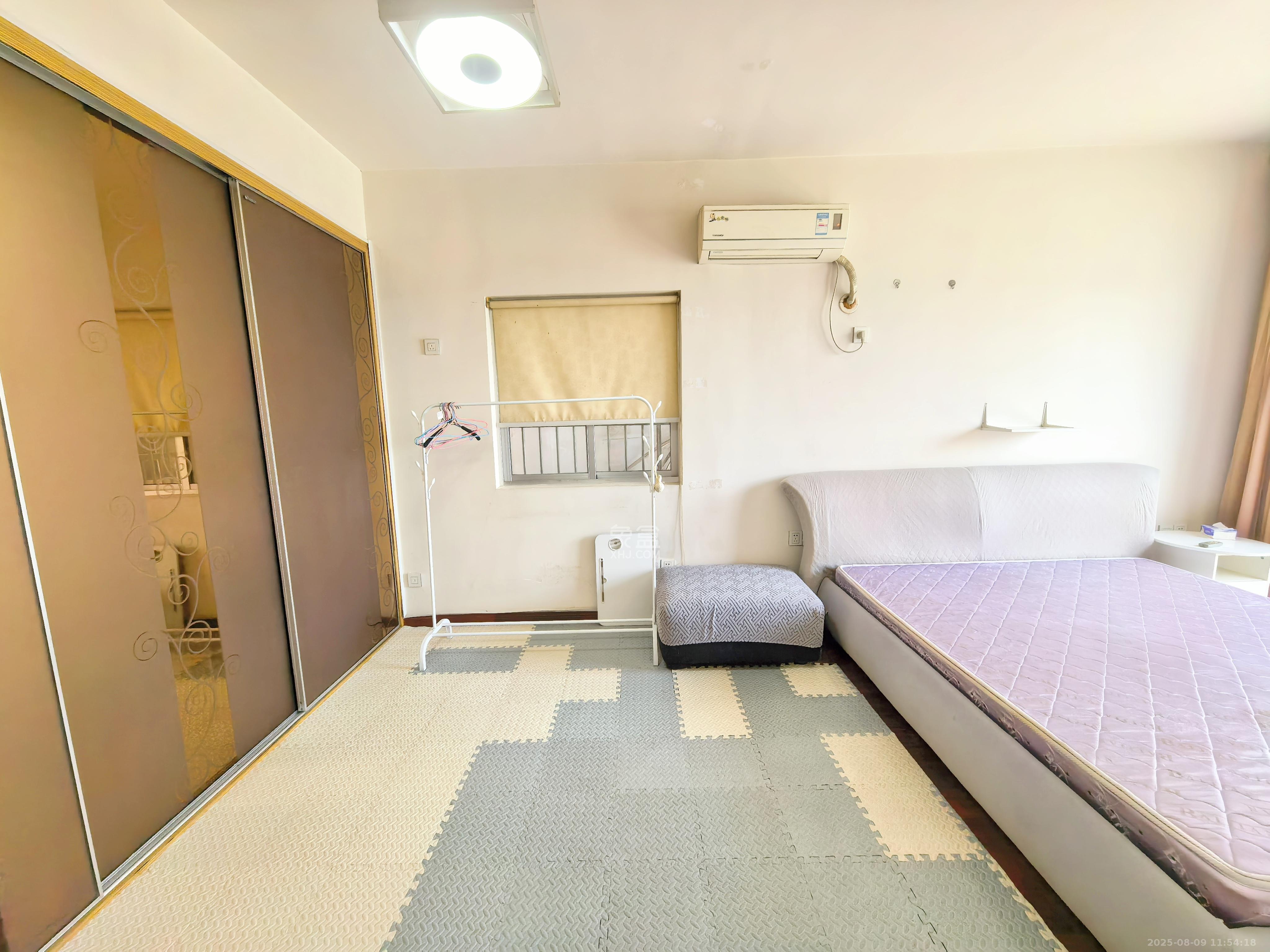 华菱新城地标  1室2厅1卫    1800.0元/月室内图