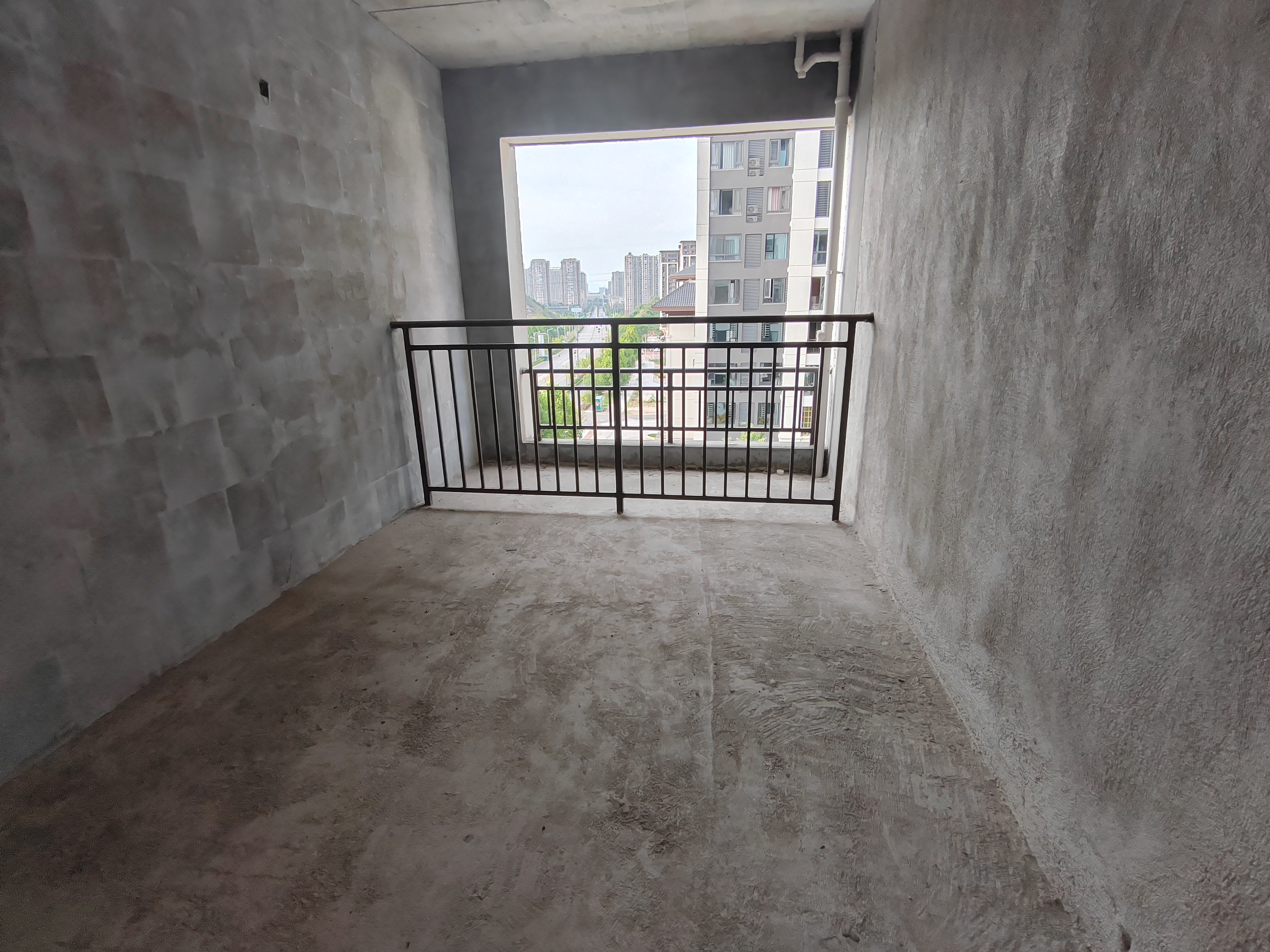 青春里-铂樾府 5室2厅2卫 101.8万 青春里-铂樾府 5室2厅2卫 101.8万客厅