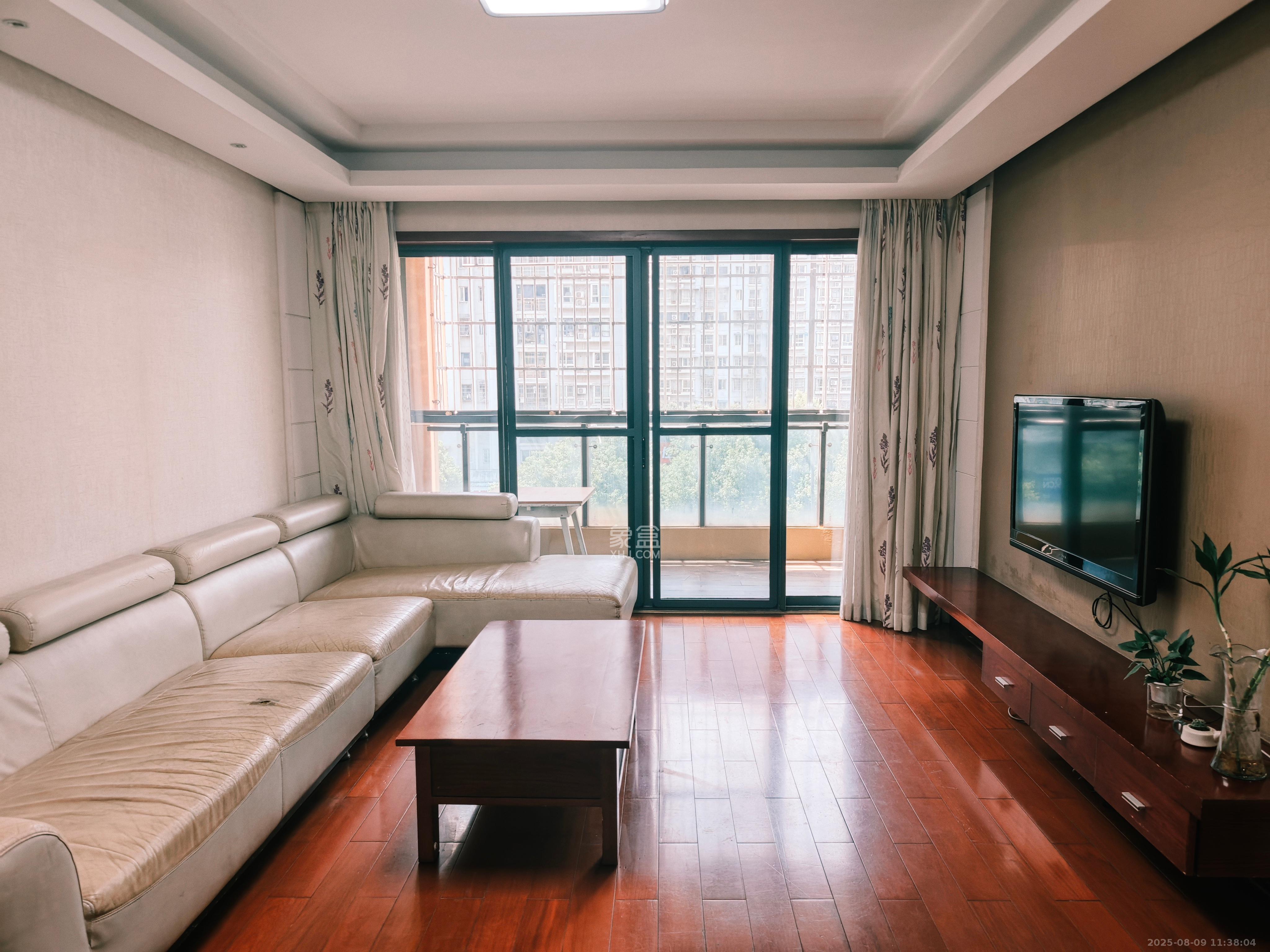 博林金谷 3室2厅2卫 3200.0元/月 博林金谷 3室2厅2卫 3200.0元/月室内图