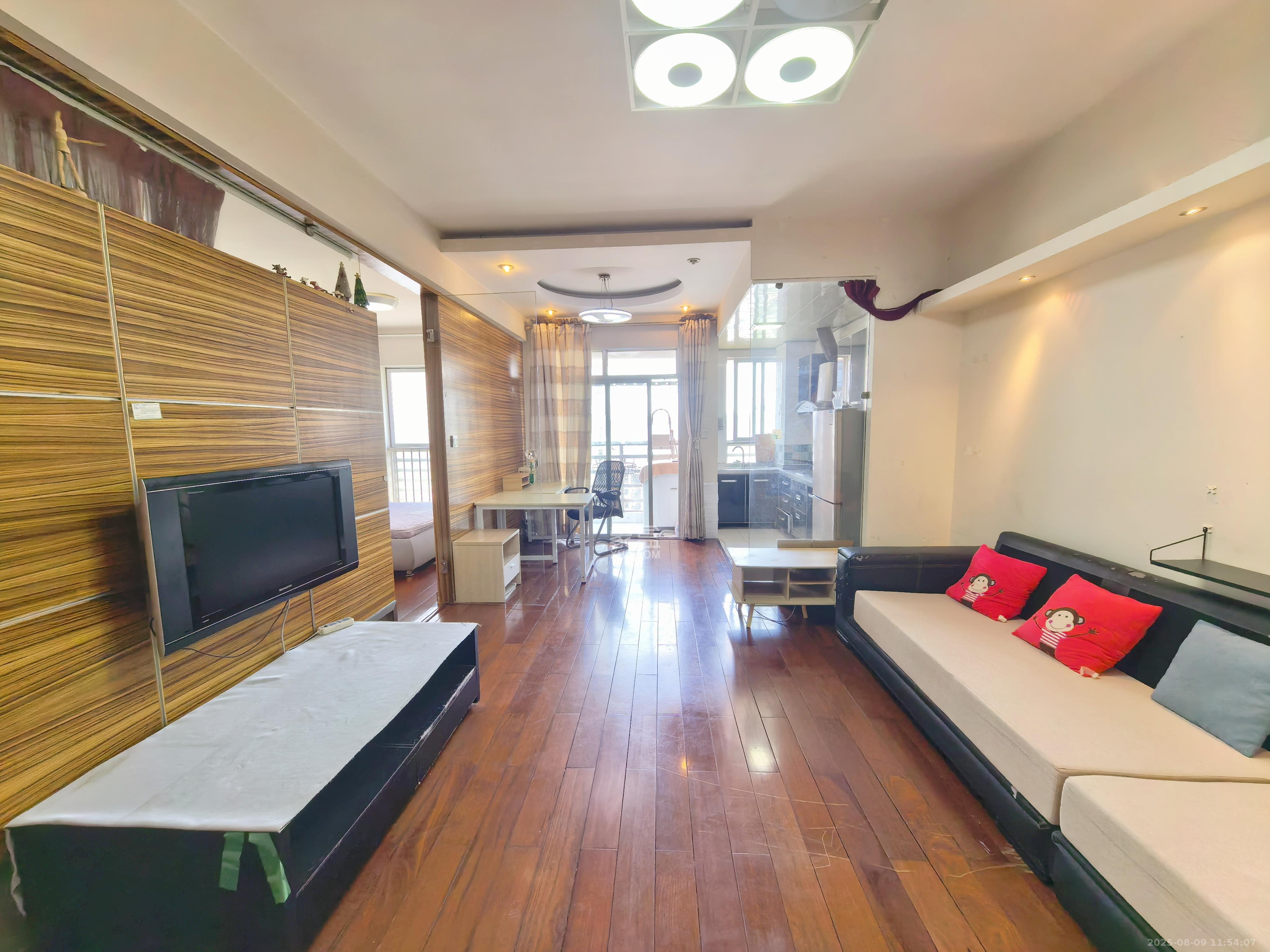 华菱新城地标  1室2厅1卫    1800.0元/月室内图