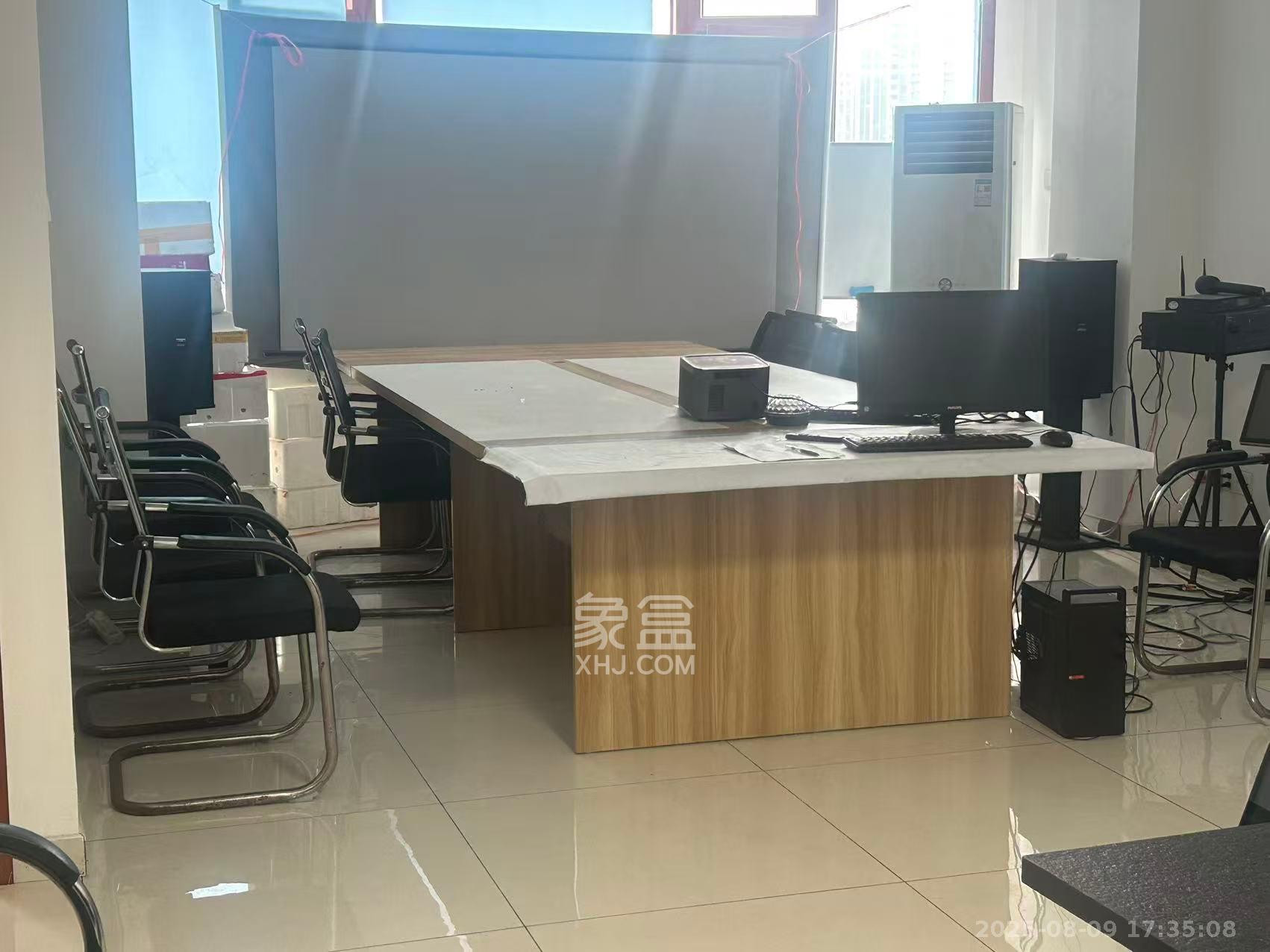 都市先锋  2室2厅1卫    2500.0元/月 都市先锋  2室2厅1卫    2500.0元/月