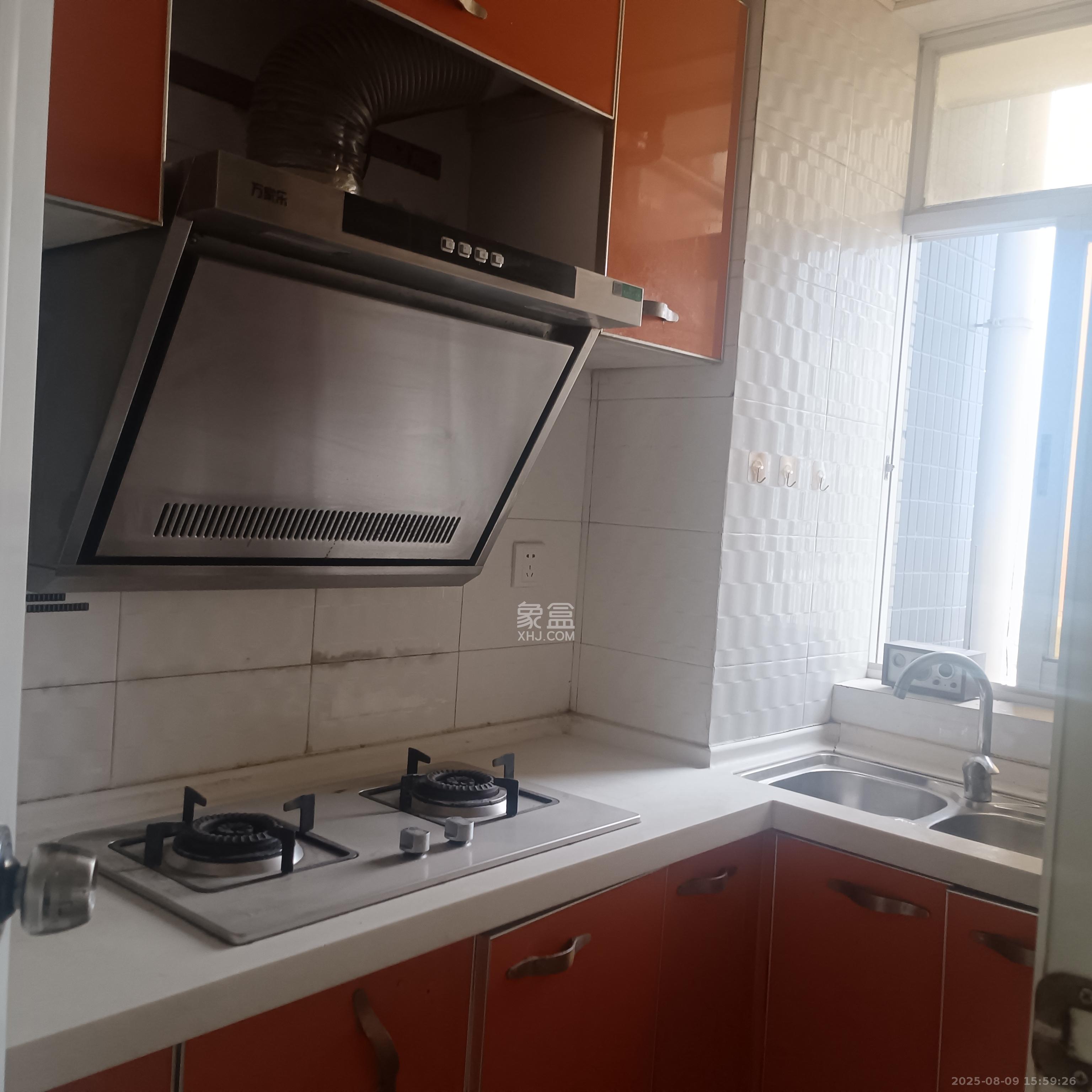 芙蓉公馆  1室1厅1卫    2200.0元/月 芙蓉公馆  1室1厅1卫    2200.0元/月室内图