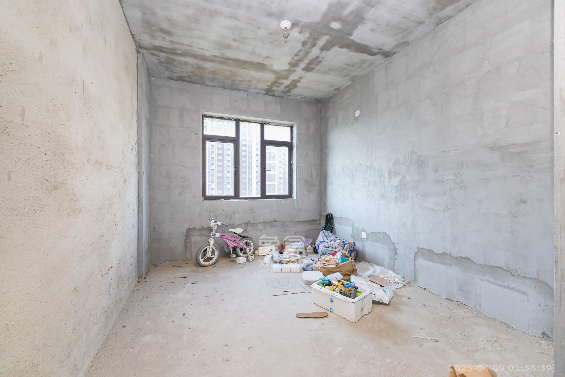 乾源国际 4室2厅2卫 75.0万 乾源国际 4室2厅2卫 75.0万卧室