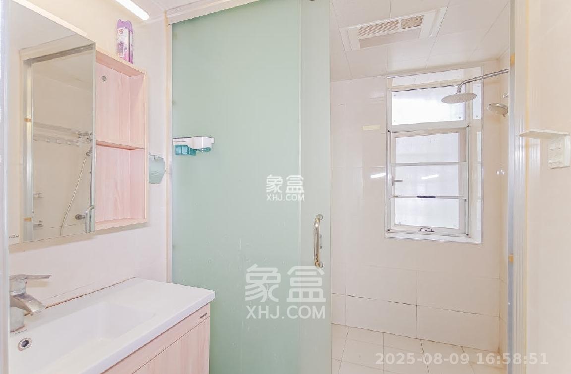 省政府机关梓园住宅区  2室2厅1卫    2800.0元/月 省政府机关梓园住宅区  2室2厅1卫    2800.0元/月室内图