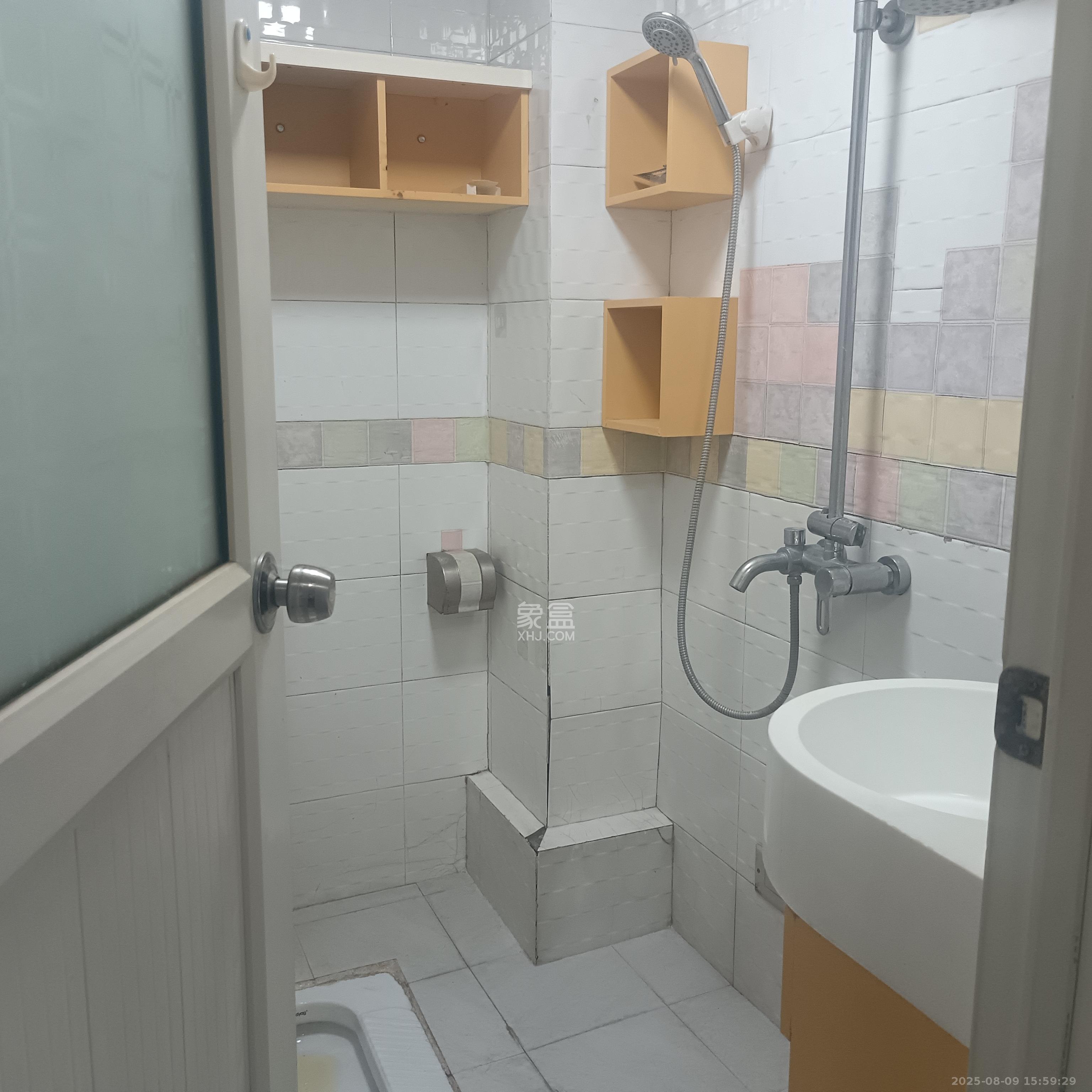 芙蓉公馆  1室1厅1卫    2200.0元/月 芙蓉公馆  1室1厅1卫    2200.0元/月室内图