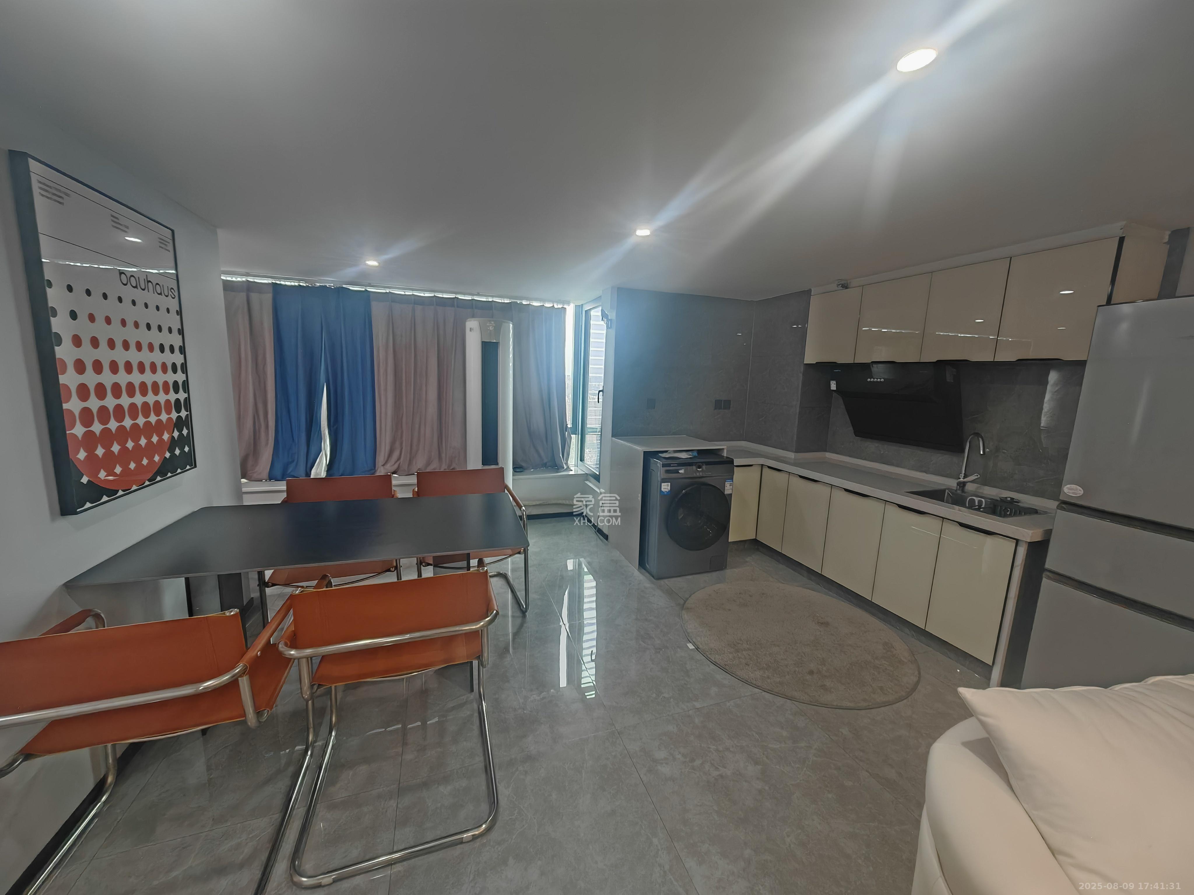 京武浪琴山三期(京武中心) 2室1厅1卫 4800.0元/月 京武浪琴山三期(京武中心) 2室1厅1卫 4800.0元/月室内图