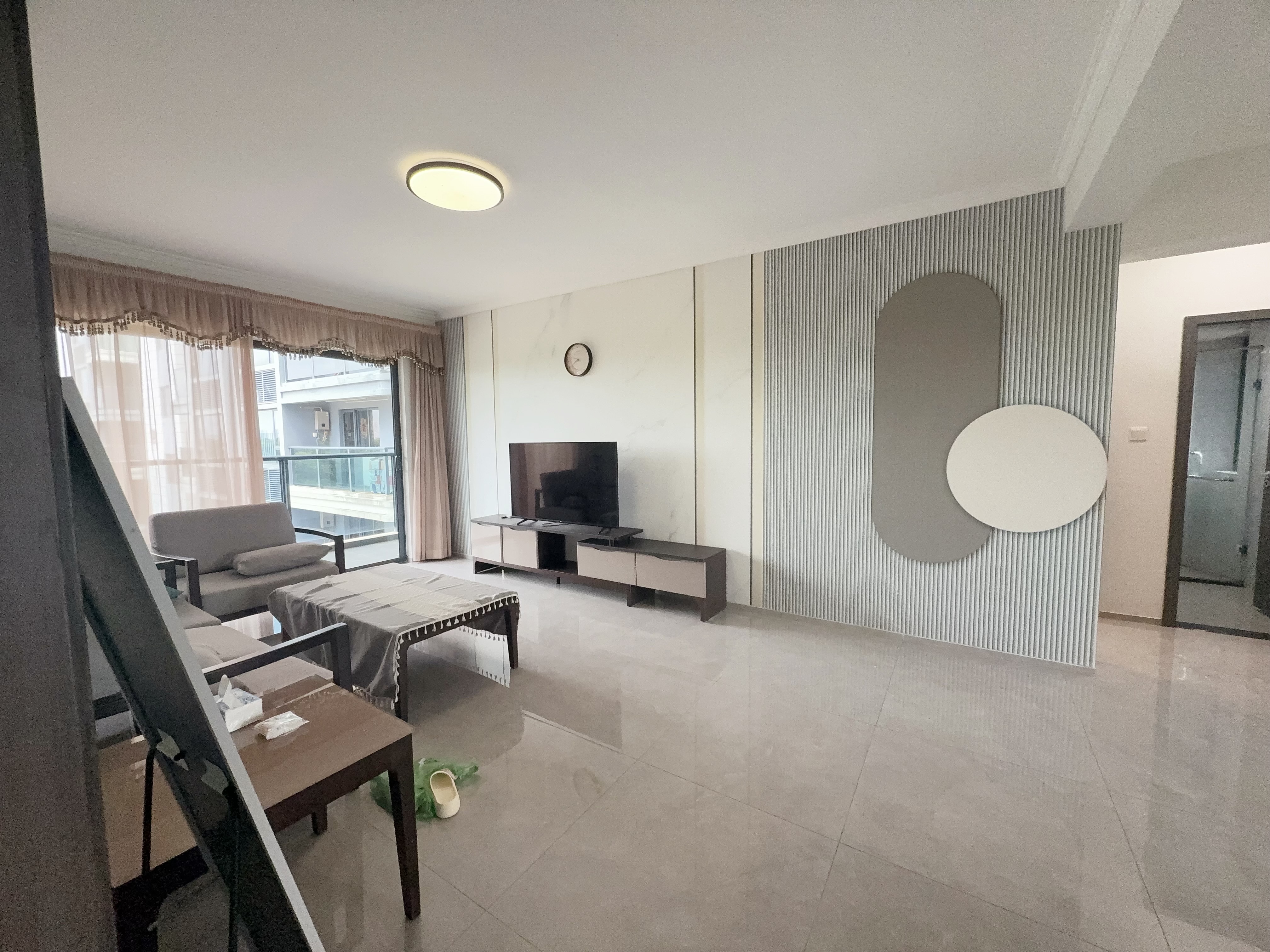 观澜湖-君悦公馆  3室2厅2卫    2000.0元/月 观澜湖-君悦公馆  3室2厅2卫    2000.0元/月室内图