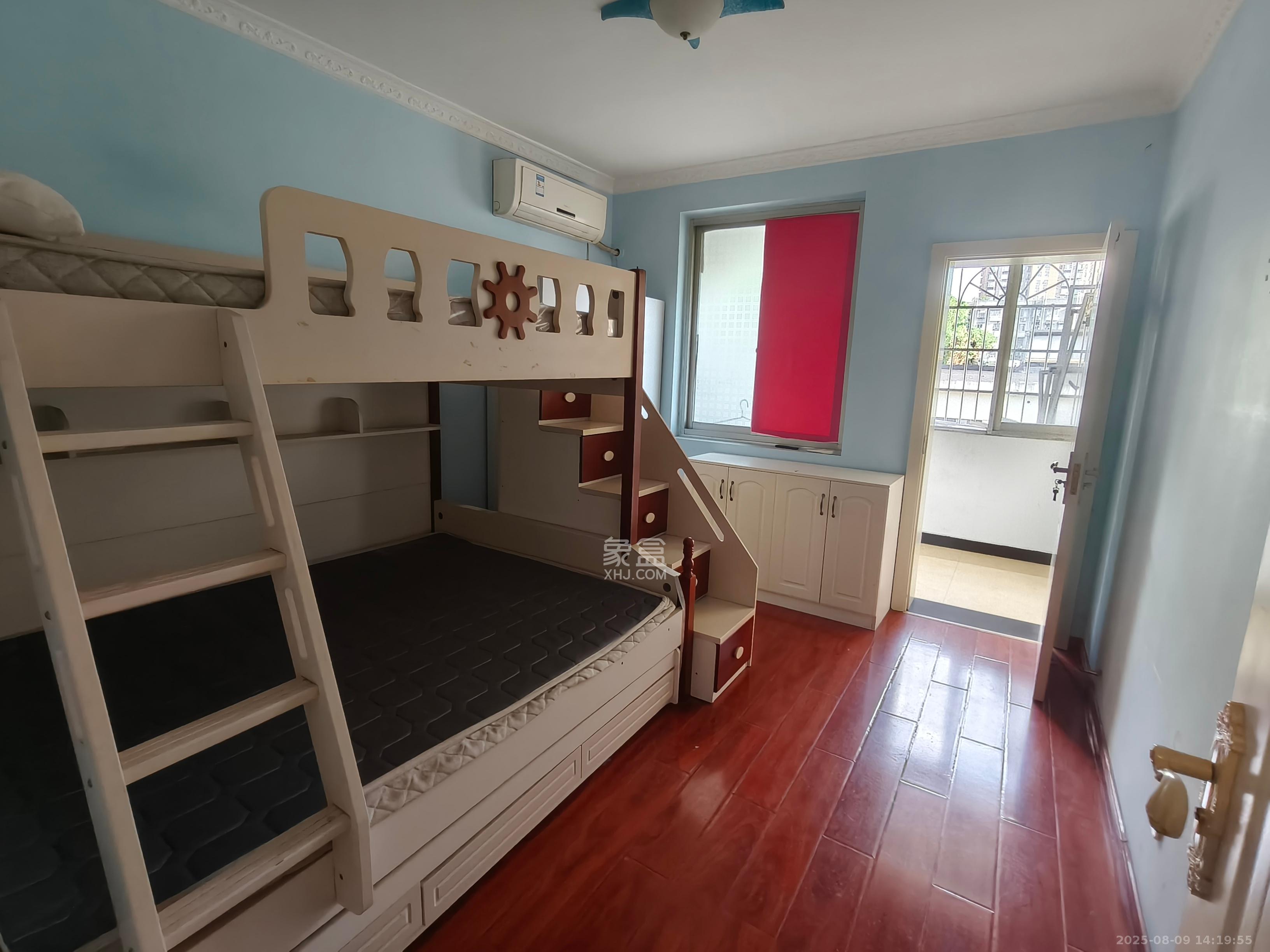 天龙花园  2室1厅1卫    2500.0元/月室内图