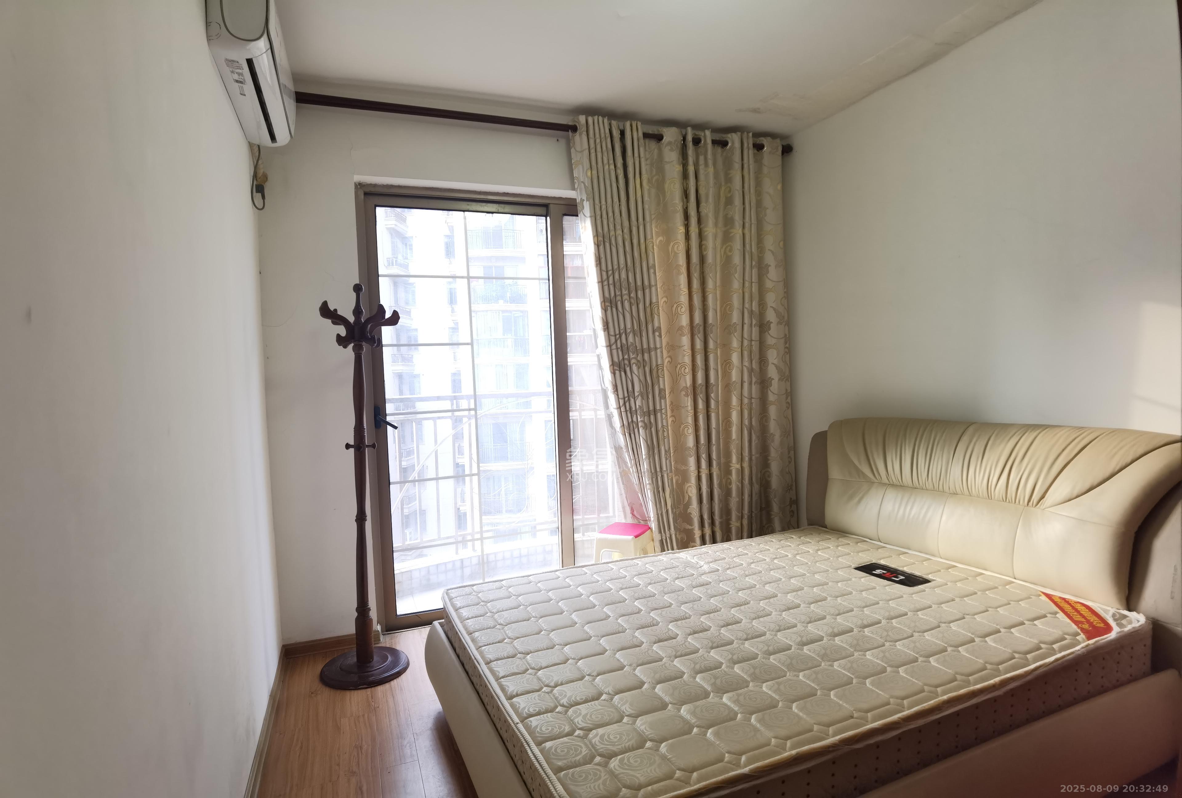 长沙玫瑰园 3室2厅2卫 2100.0元/月 长沙玫瑰园 3室2厅2卫 2100.0元/月室内图