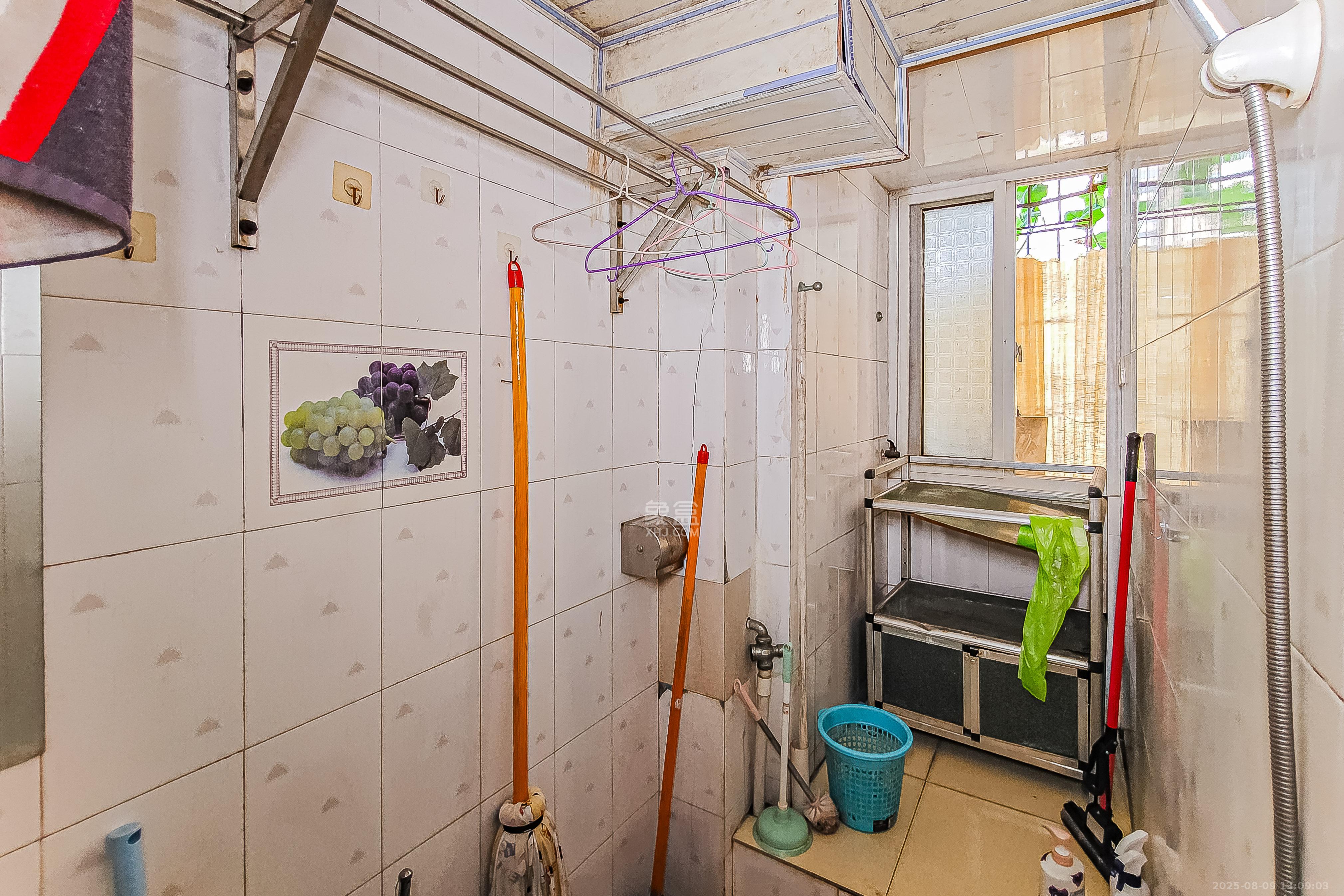 天心路散盘 2室1厅1卫 58.0万 天心路散盘 2室1厅1卫 58.0万卫生间