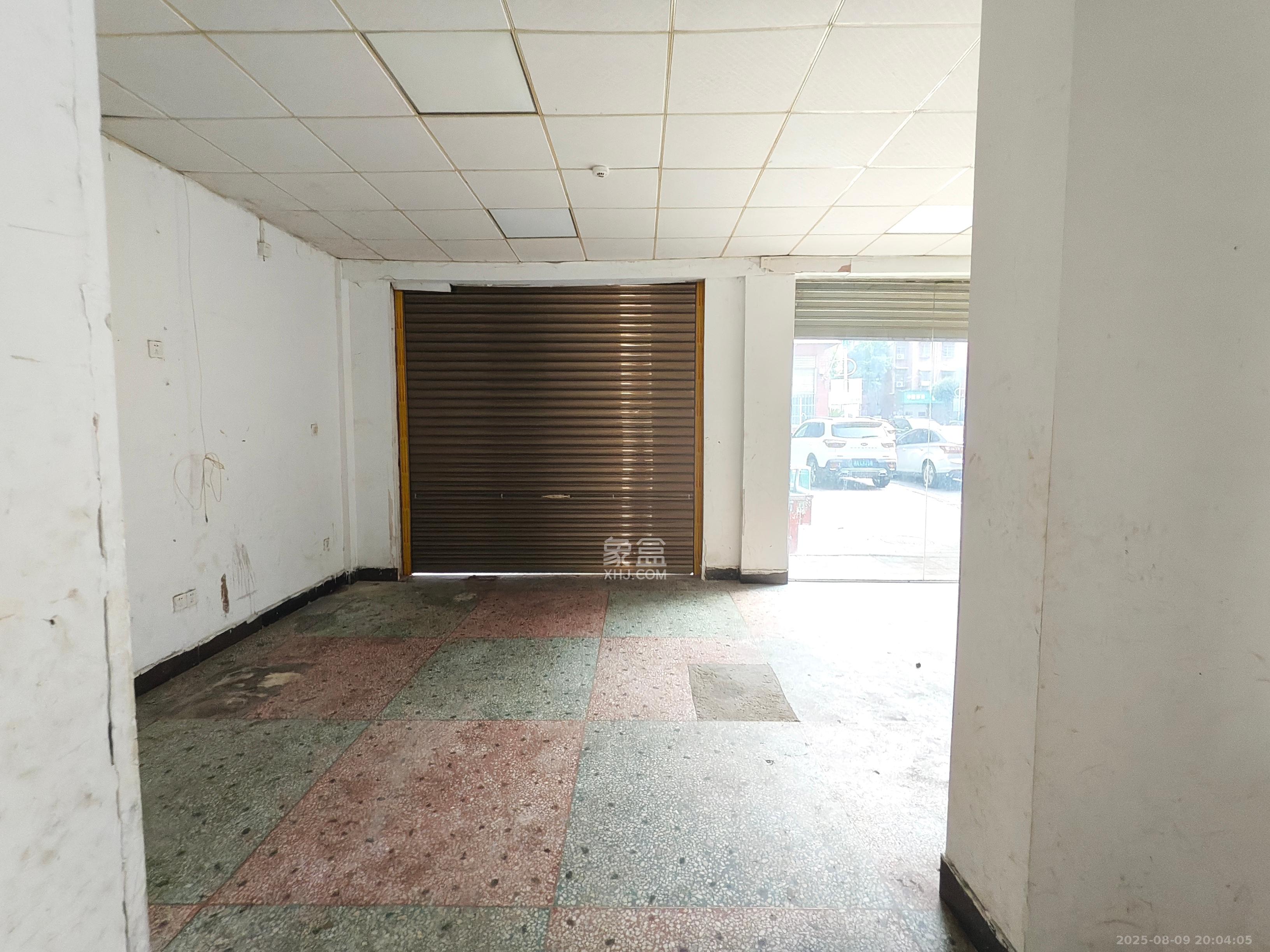 茶子山小区 1室0厅0卫 3500.0元/月 茶子山小区 1室0厅0卫 3500.0元/月室内图