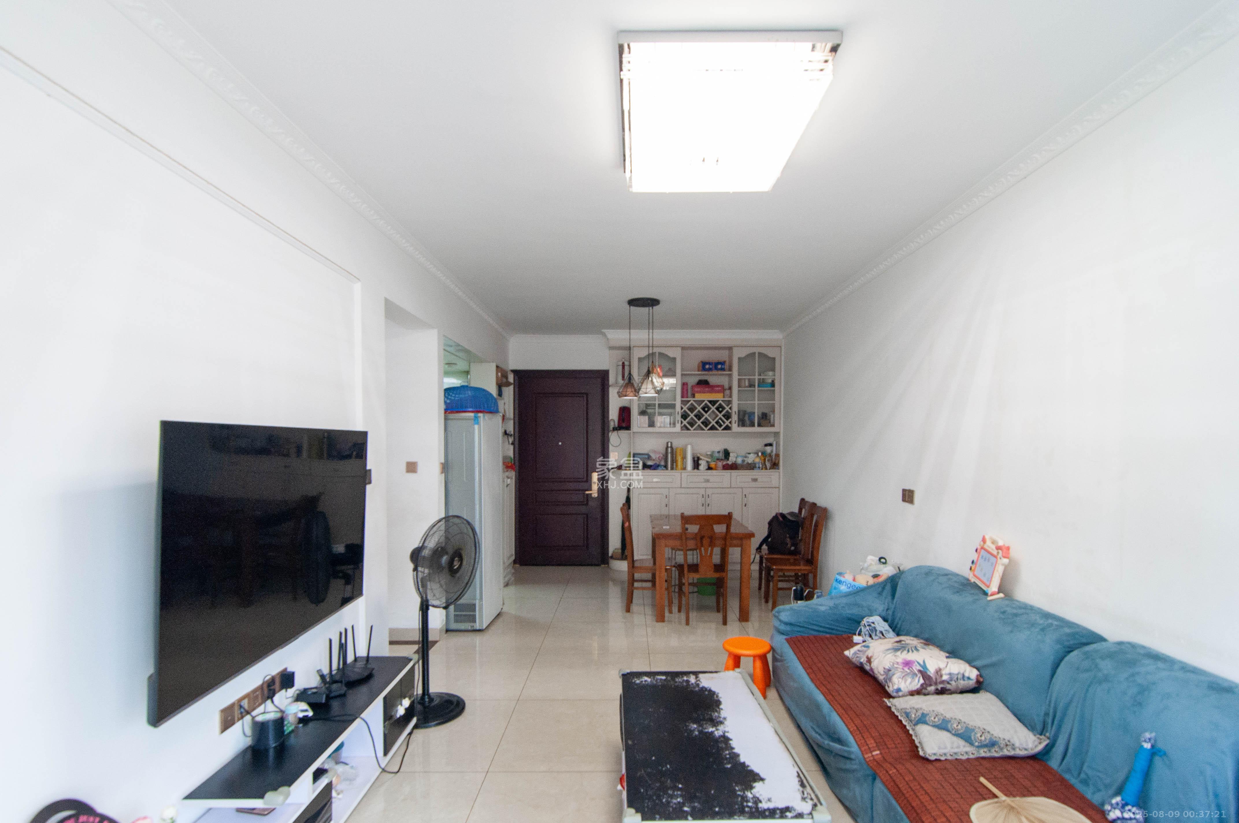 梅溪湖金茂悦(金悦雅苑)  3室2厅1卫    116.0万 梅溪湖金茂悦(金悦雅苑)  3室2厅1卫    116.0万客厅