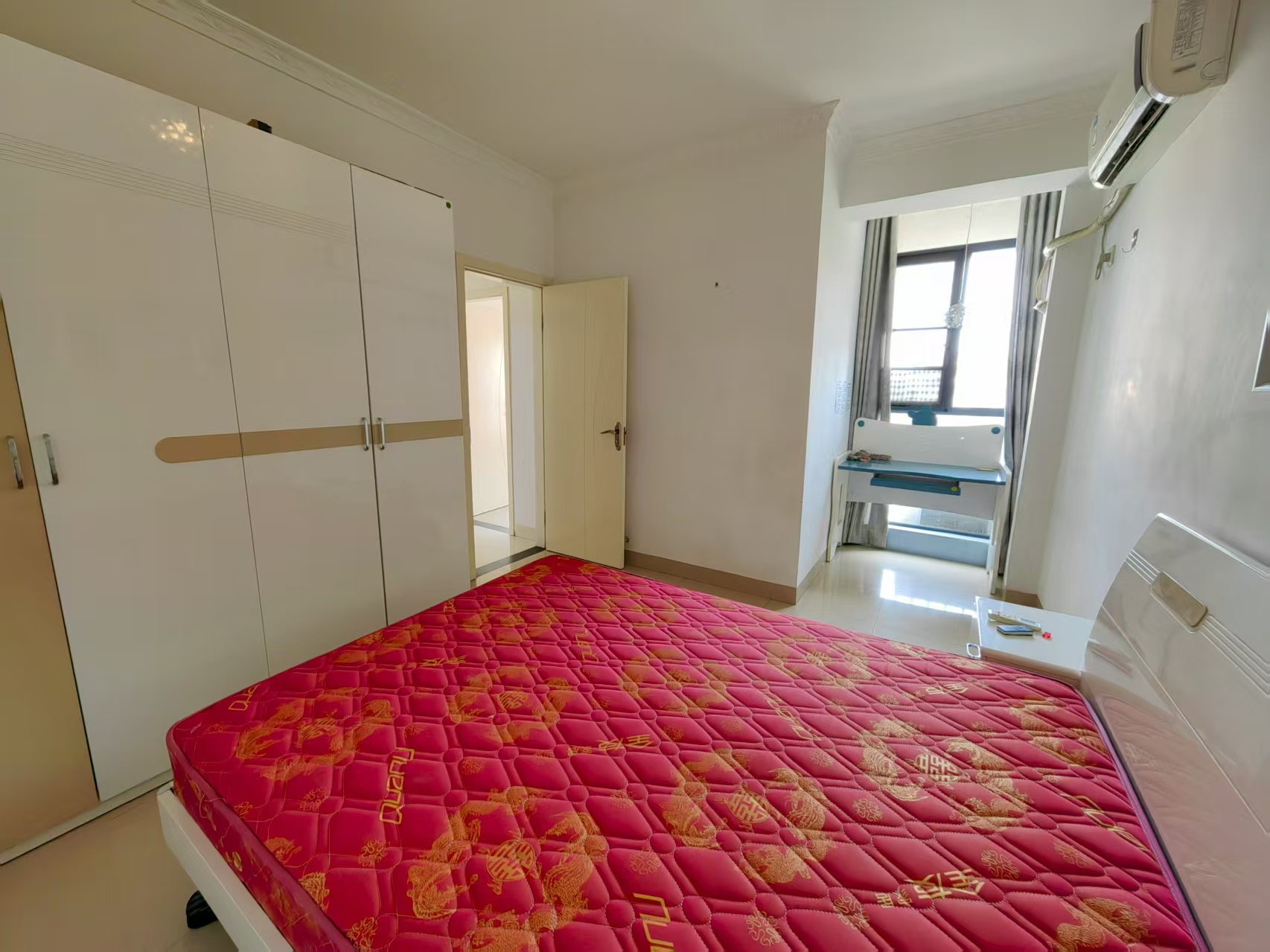 太一御江城 3室2厅1卫 1400.0元/月 太一御江城 3室2厅1卫 1400.0元/月室内图