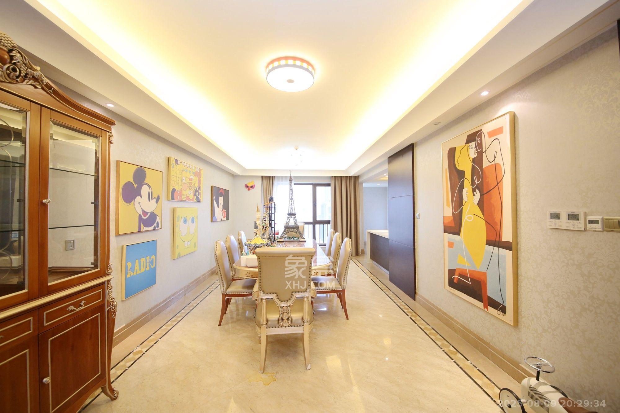 华远华中心  4室2厅3卫    14800.0元/月室内图