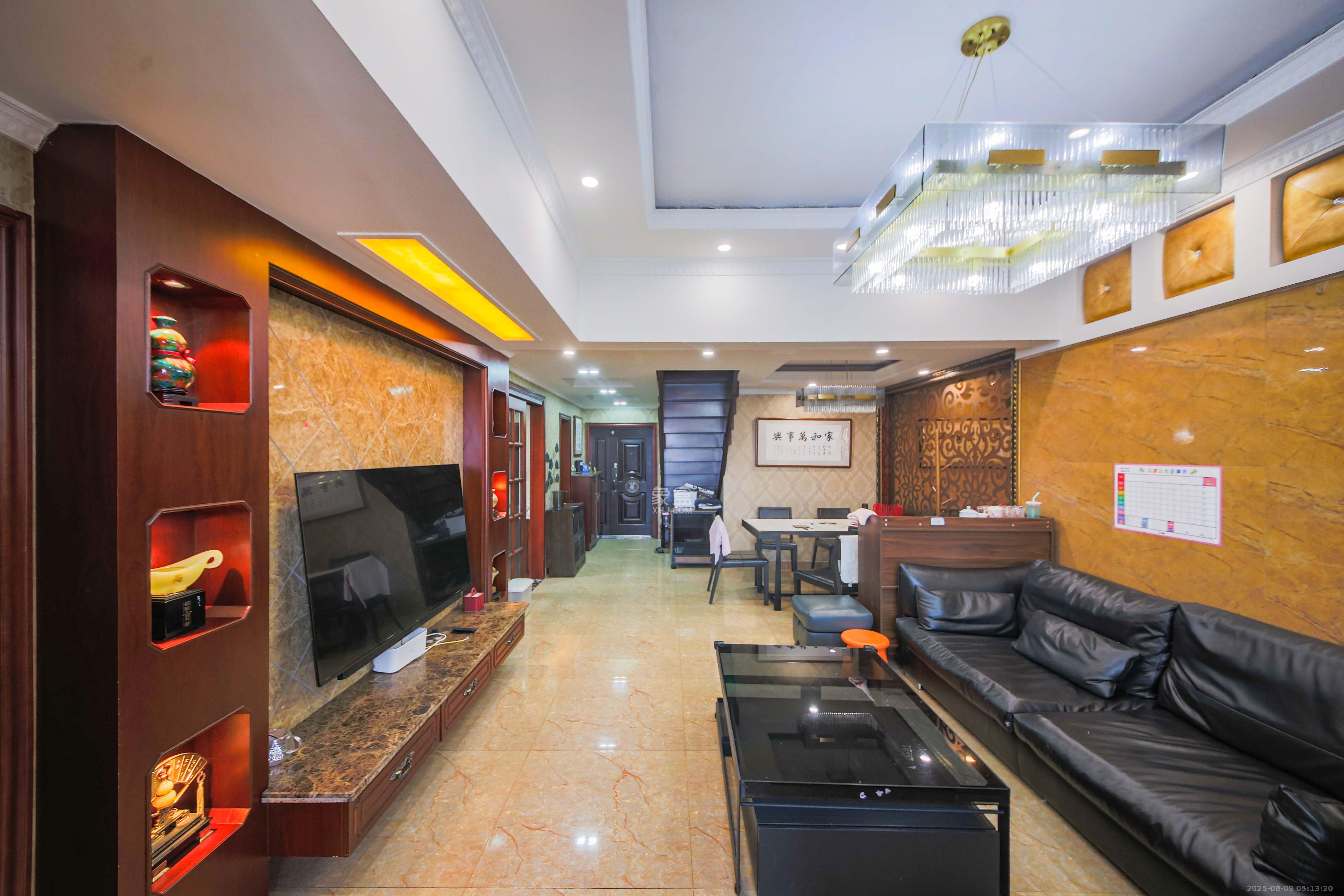 博林金谷  4室2厅2卫    167.8万 博林金谷  4室2厅2卫    167.8万客厅