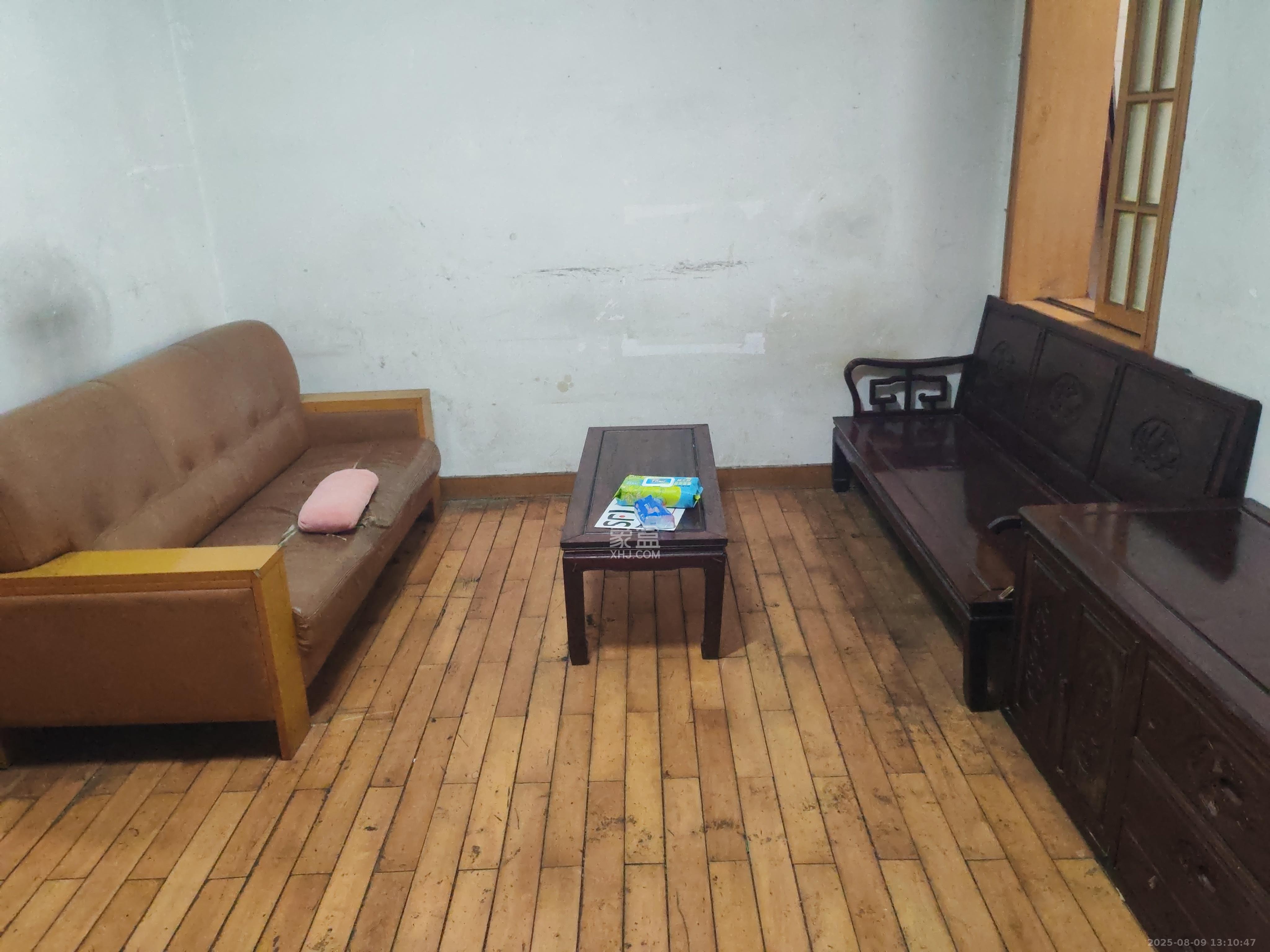 乔庄社区 4室1厅1卫 2000.0元/月 乔庄社区 4室1厅1卫 2000.0元/月室内图