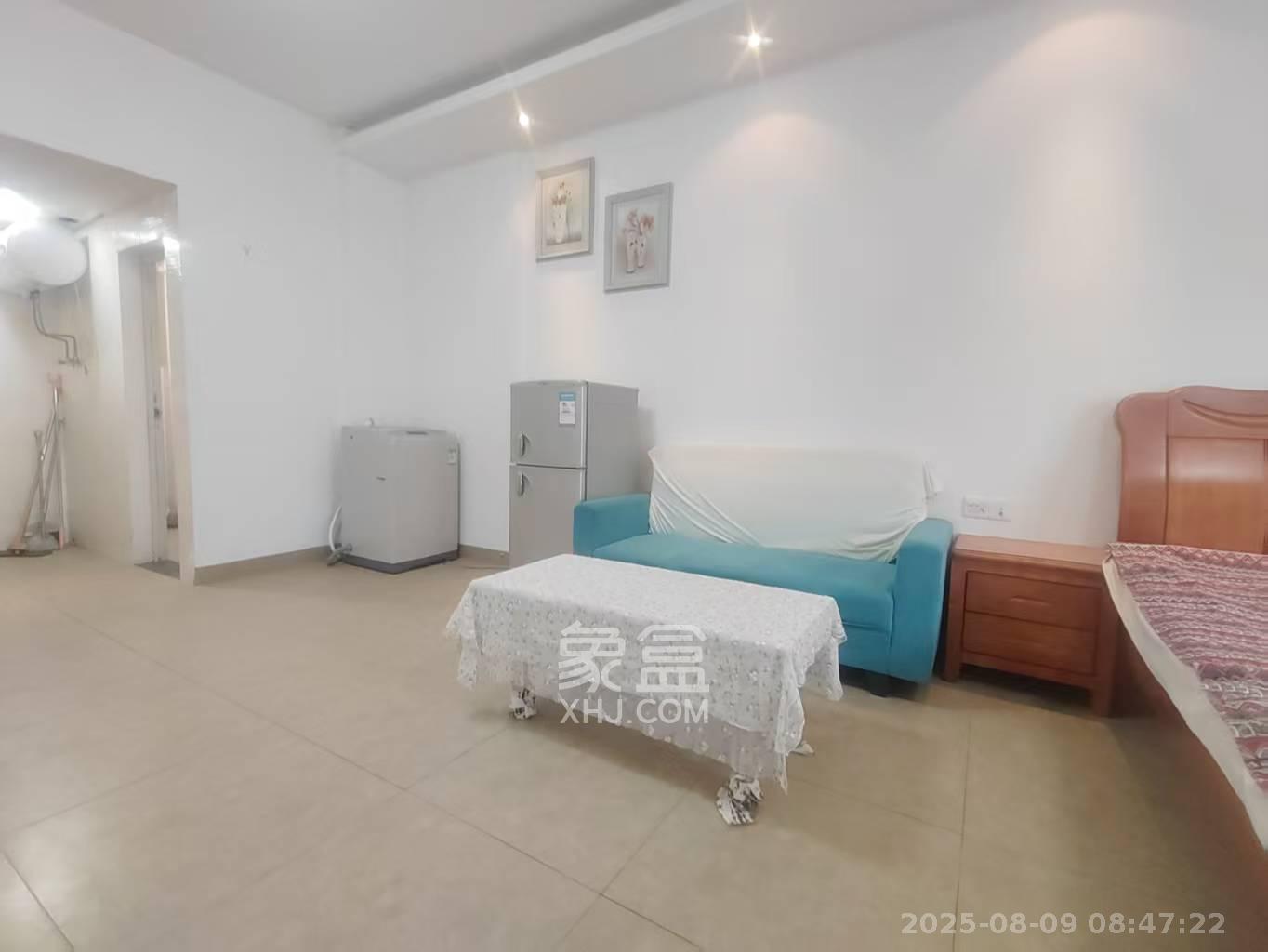 汇富中心 1室1厅1卫 1500.0元/月 汇富中心 1室1厅1卫 1500.0元/月室内图