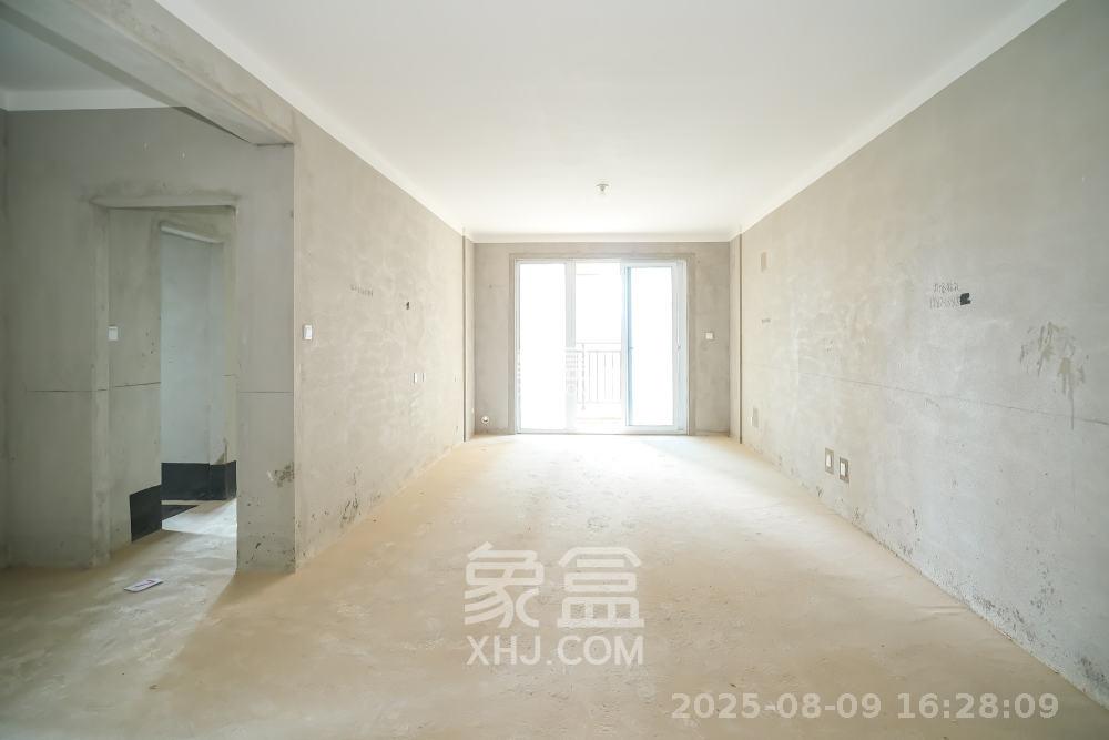 荣盛花语城  3室2厅2卫    1000.0元/月室内图