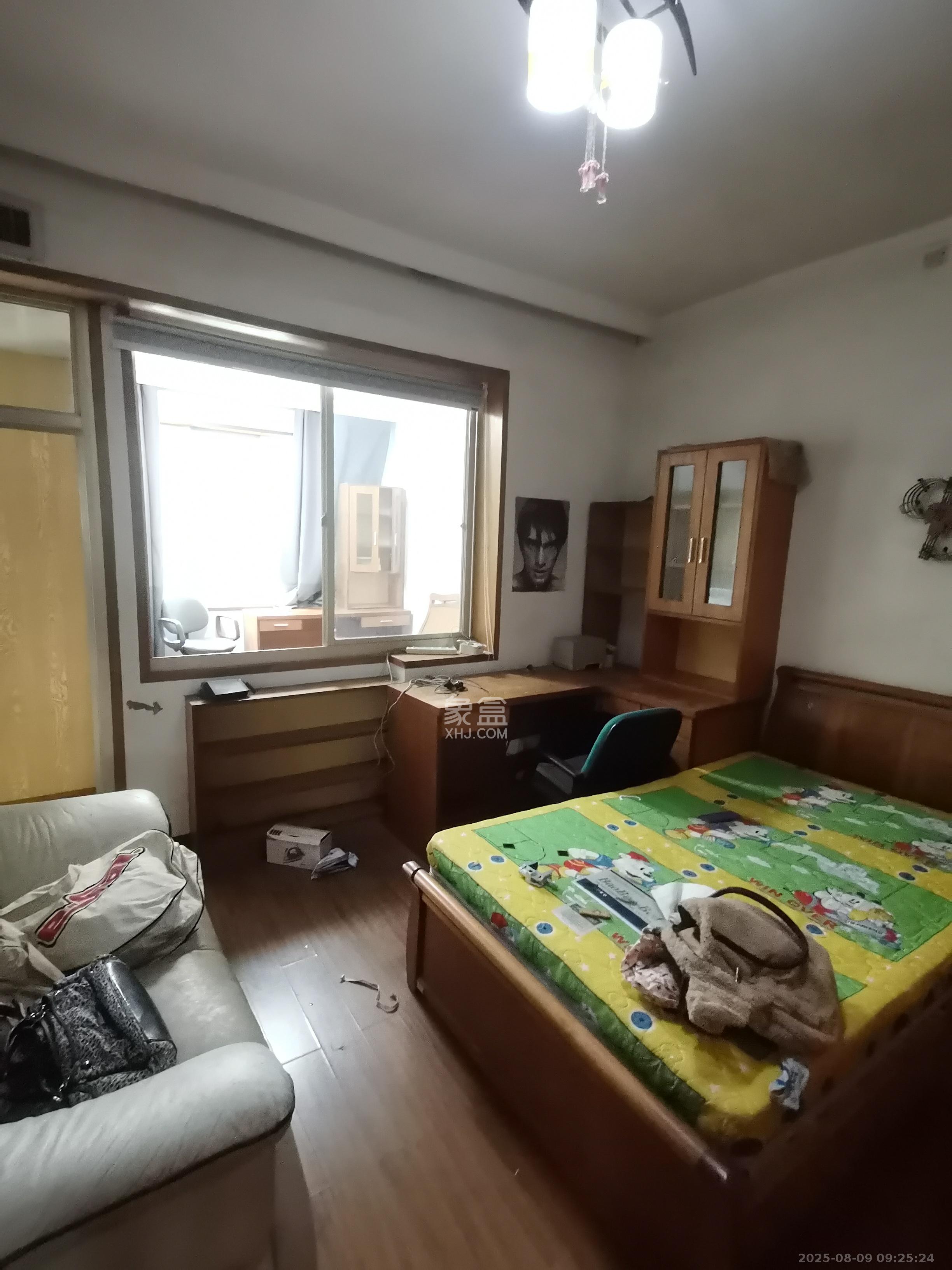 湘农桥社区  4室2厅2卫    3200.0元/月 湘农桥社区  4室2厅2卫    3200.0元/月室内图