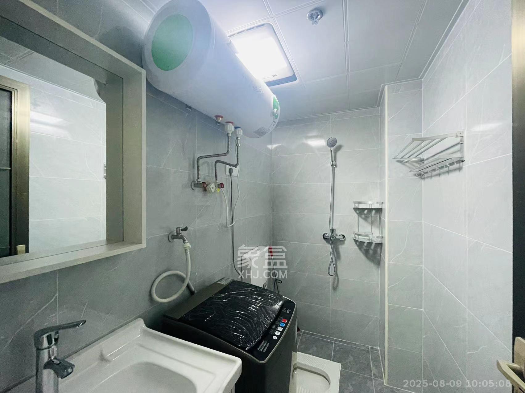 潇湘奥林匹克花园  1室1厅1卫    1500.0元/月 潇湘奥林匹克花园  1室1厅1卫    1500.0元/月室内图