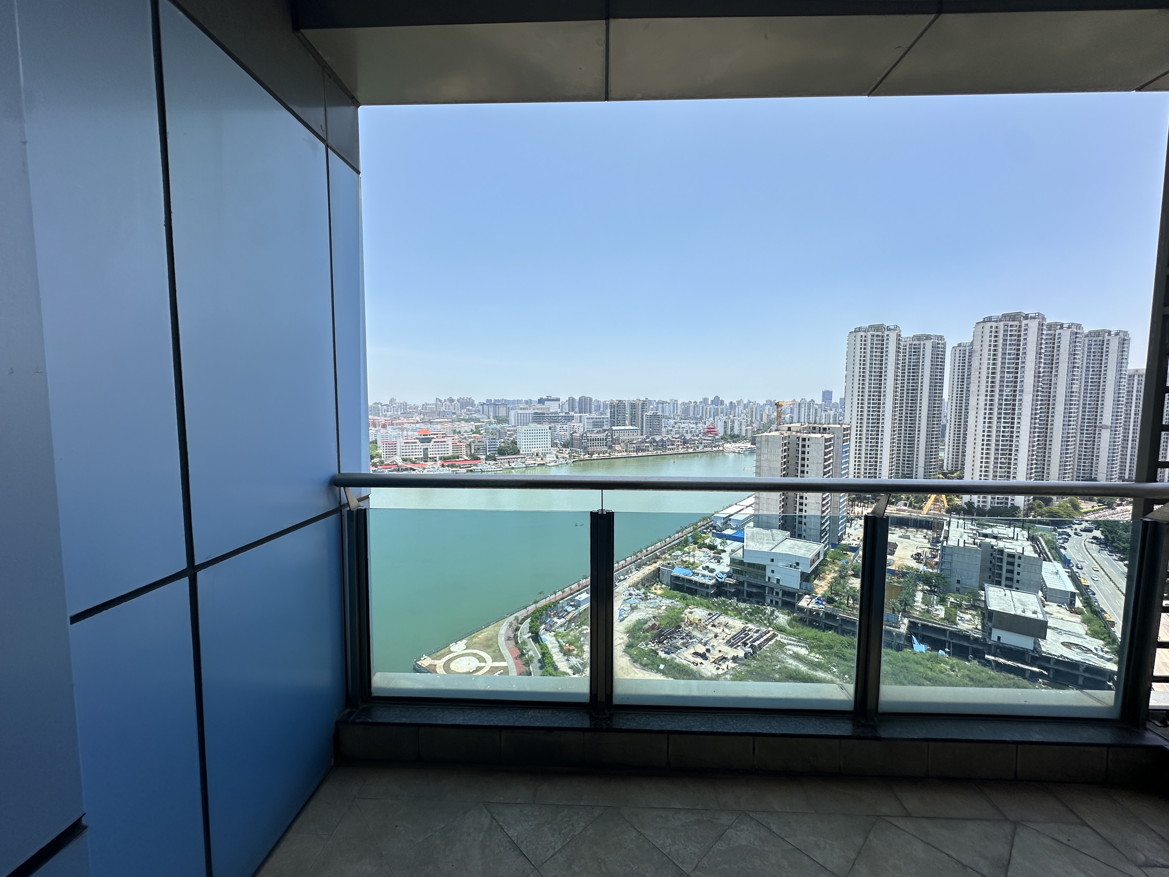 外滩中心  2室2厅2卫    4000.0元/月室内图
