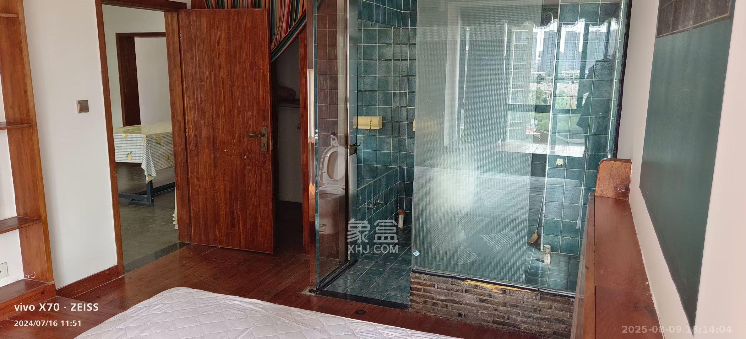 圆梦完美生活 3室2厅2卫 1700.0元/月 圆梦完美生活 3室2厅2卫 1700.0元/月室内图