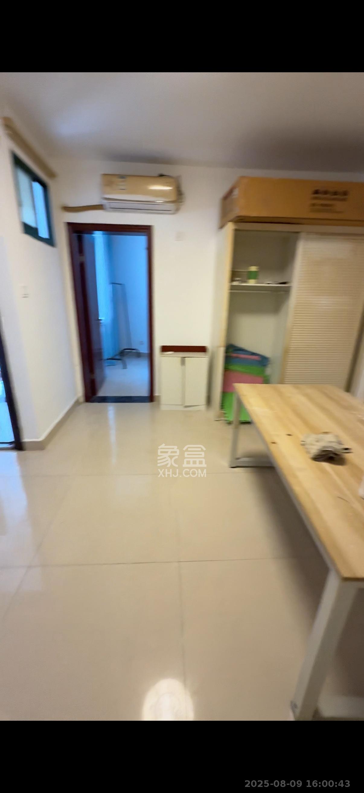 滨江金座  1室0厅0卫    1700.0元/月 滨江金座  1室0厅0卫    1700.0元/月